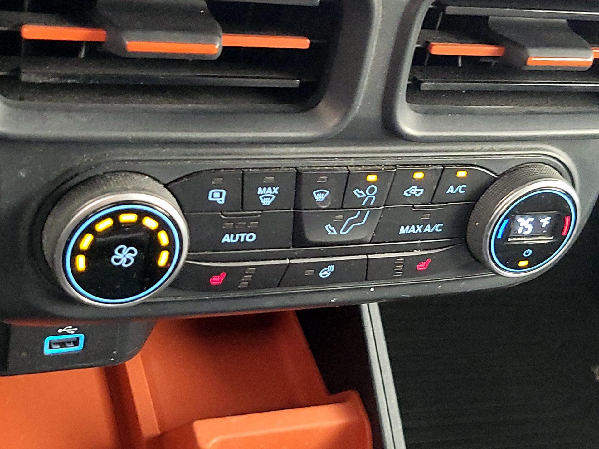 Thumbnail: 2022 Ford Maverick - 16