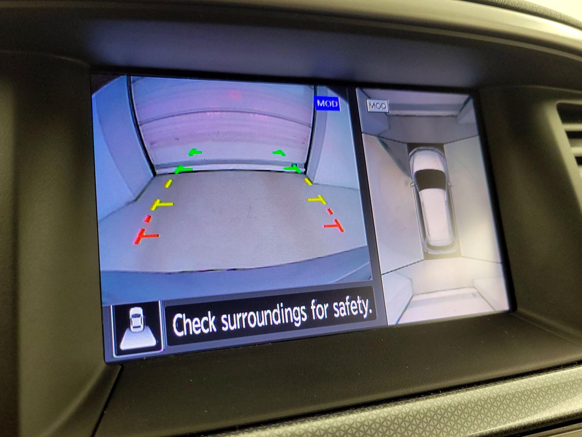 Thumbnail: 2018 Nissan Pathfinder - 15