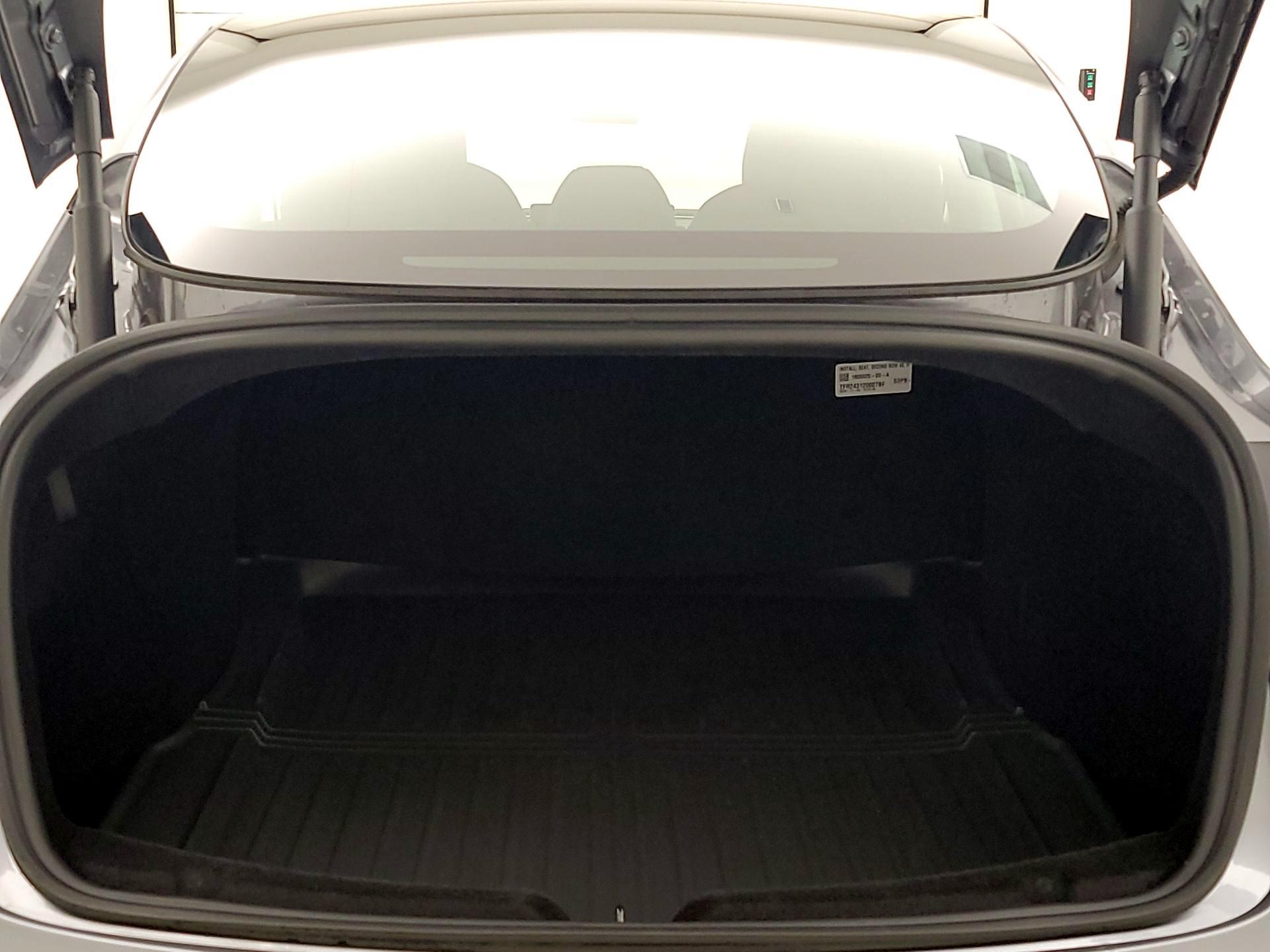 Thumbnail: 2025 Tesla Model 3 - 20