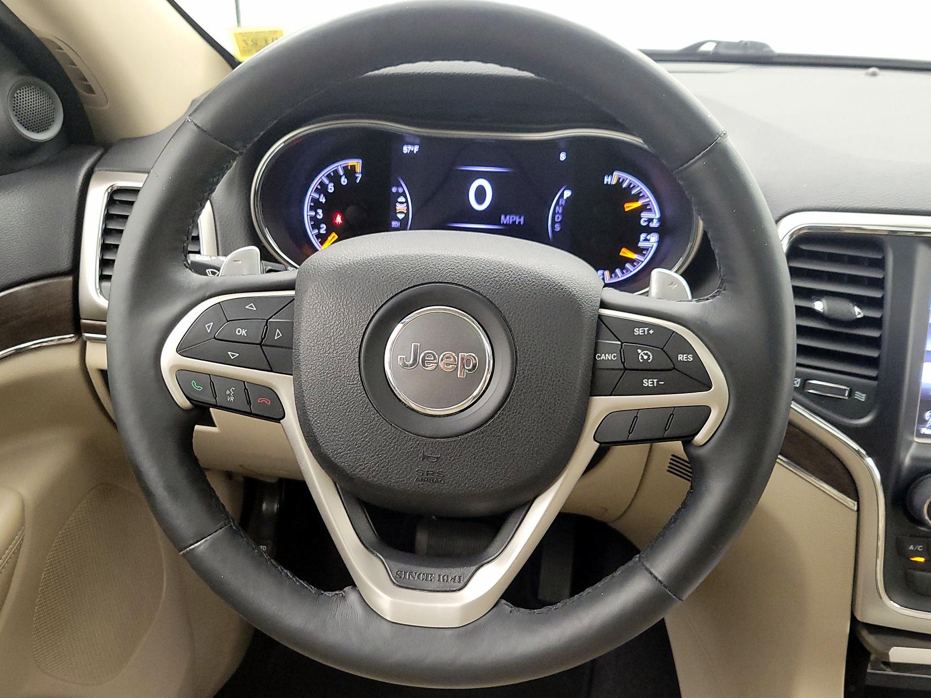 Thumbnail: 2015 Jeep Grand Cherokee - 10