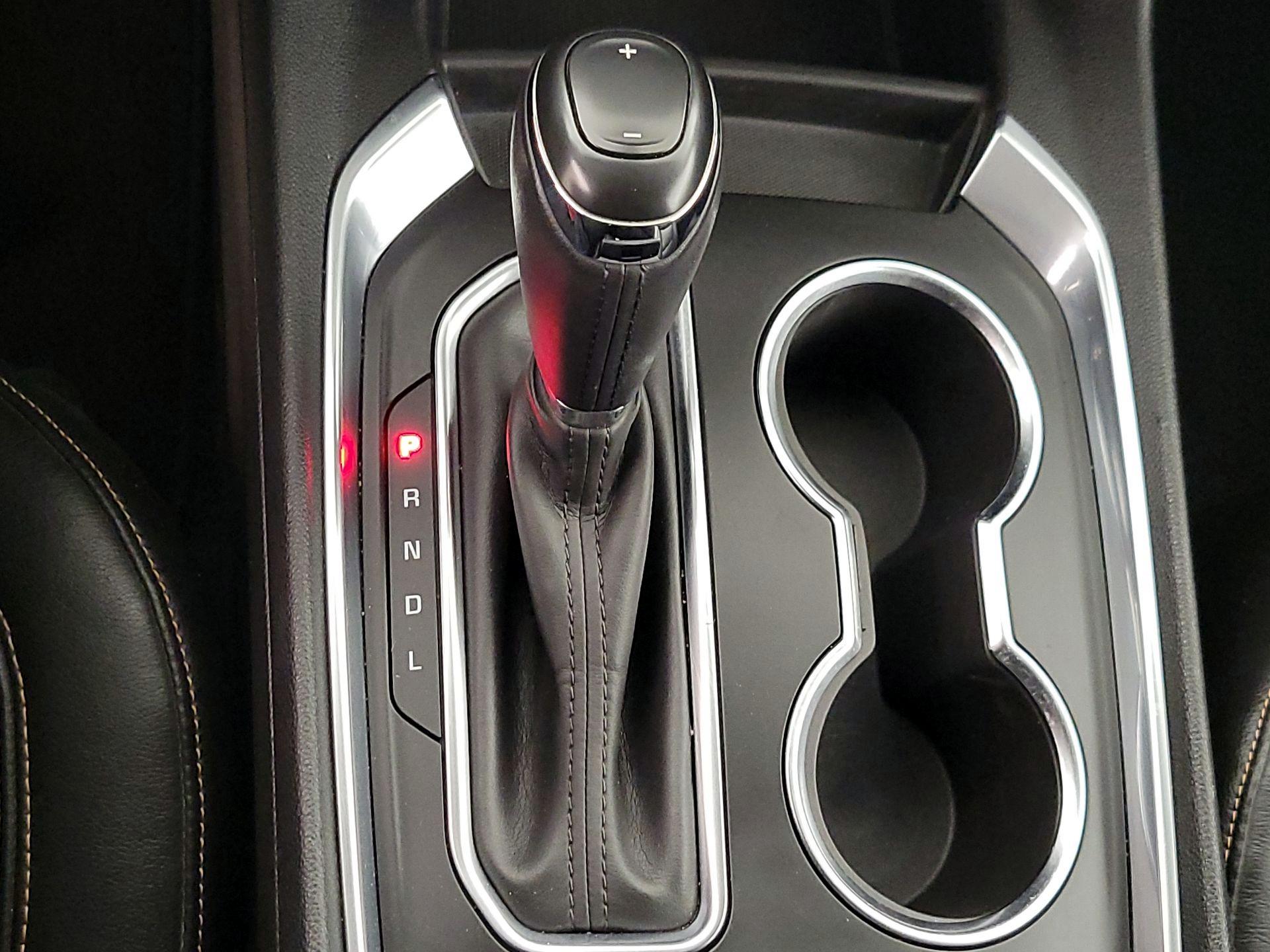 Thumbnail: 2019 Chevrolet Traverse - 17