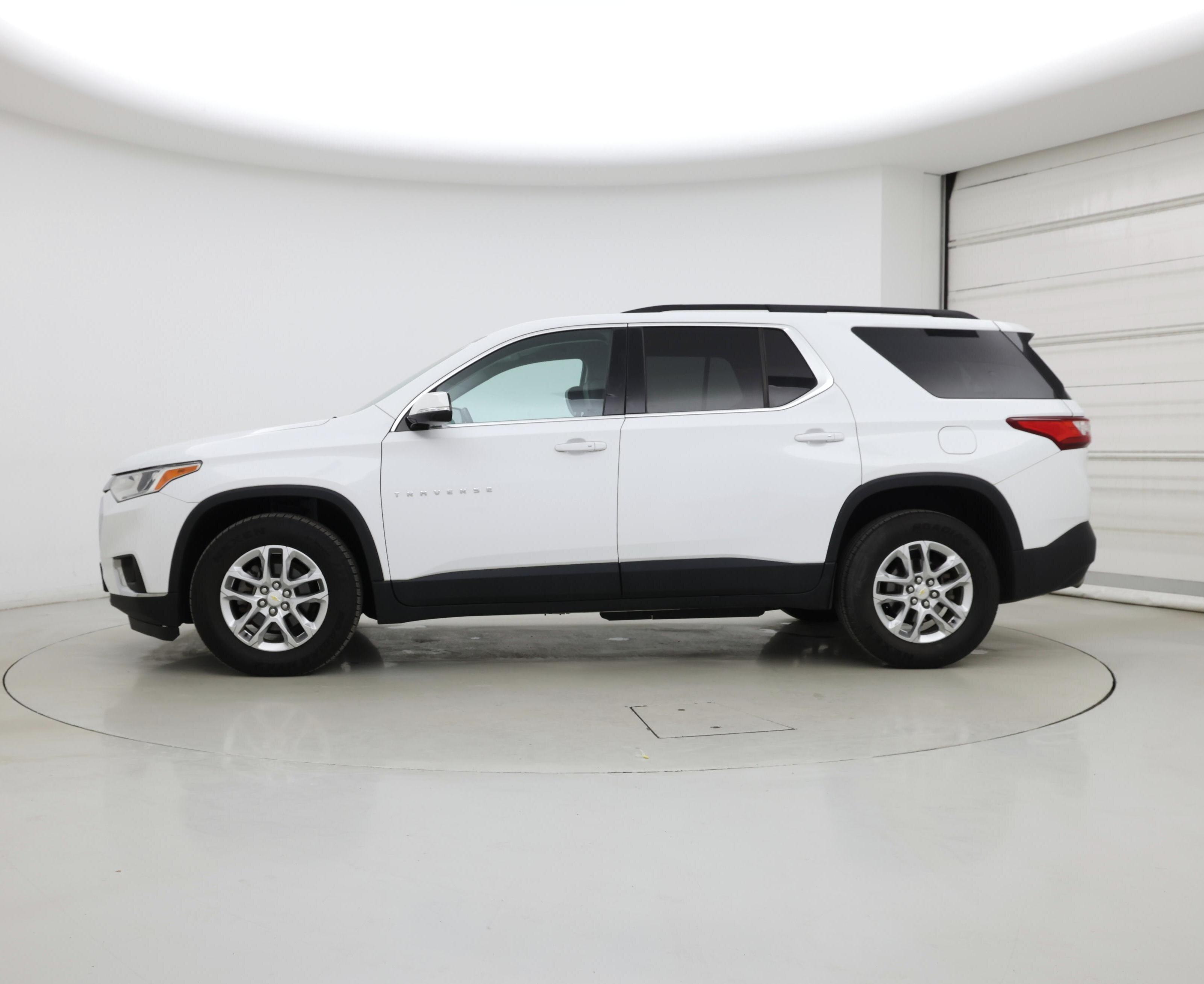 Thumbnail: 2019 Chevrolet Traverse - 3