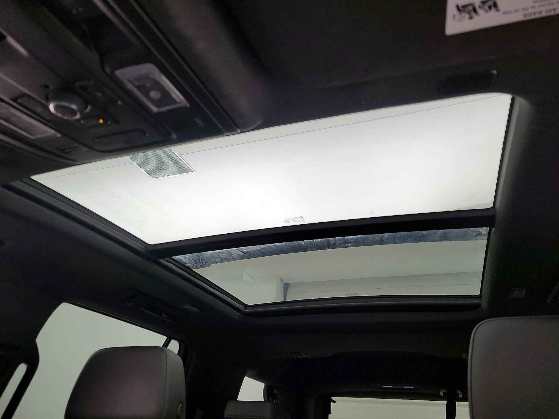 Thumbnail: 2022 Chevrolet Tahoe - 19