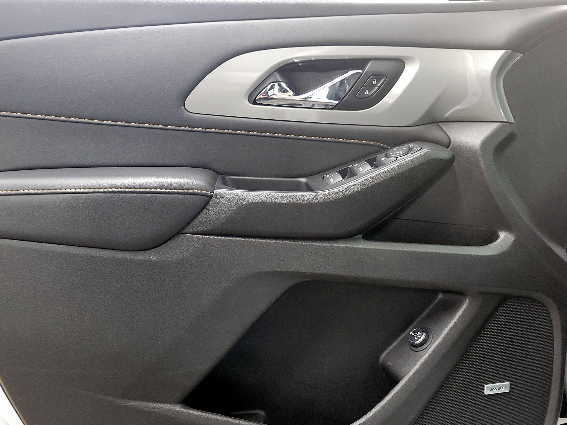 Thumbnail: 2021 Chevrolet Traverse - 12