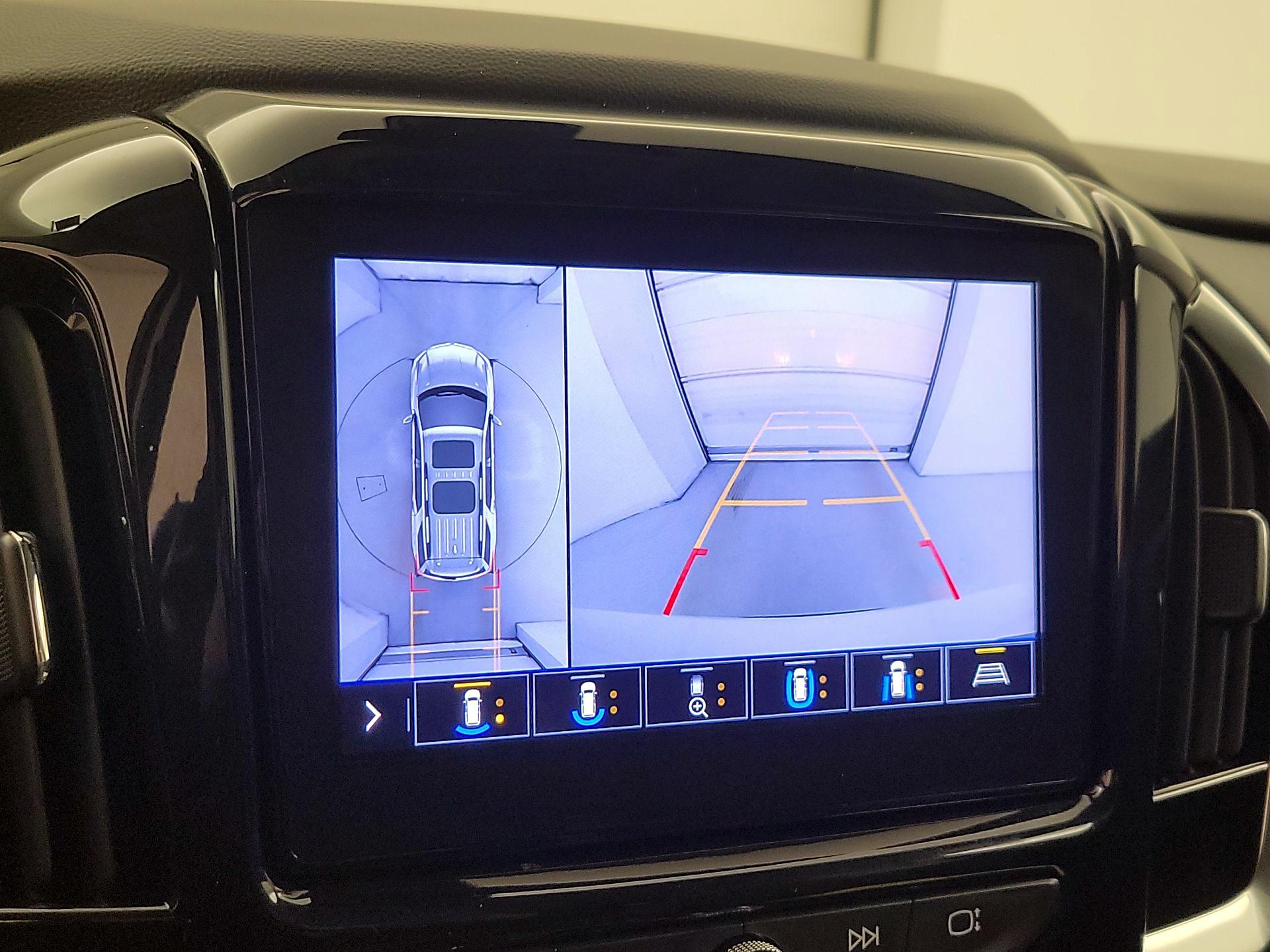 Thumbnail: 2021 Chevrolet Traverse - 15