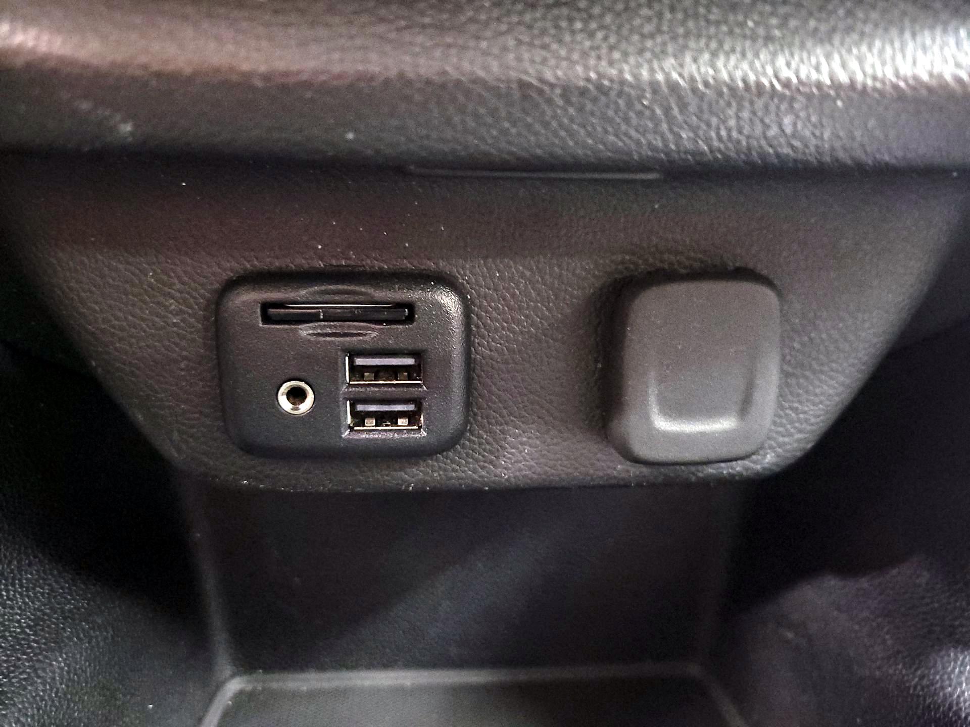 Thumbnail: 2021 Chevrolet Traverse - 19