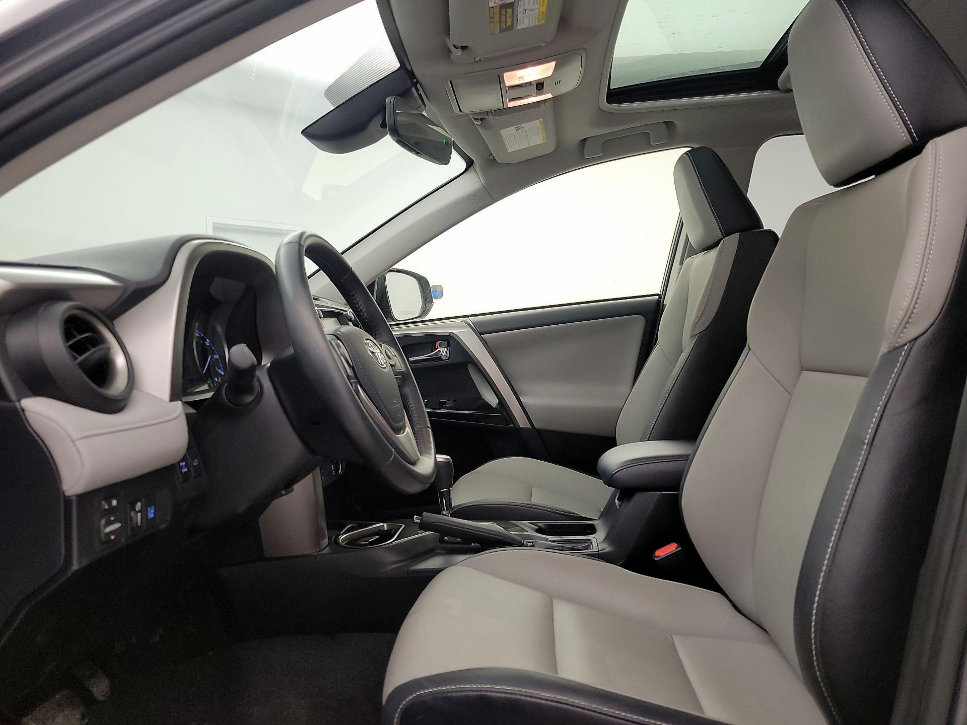 Thumbnail: 2017 Toyota RAV4 - 11