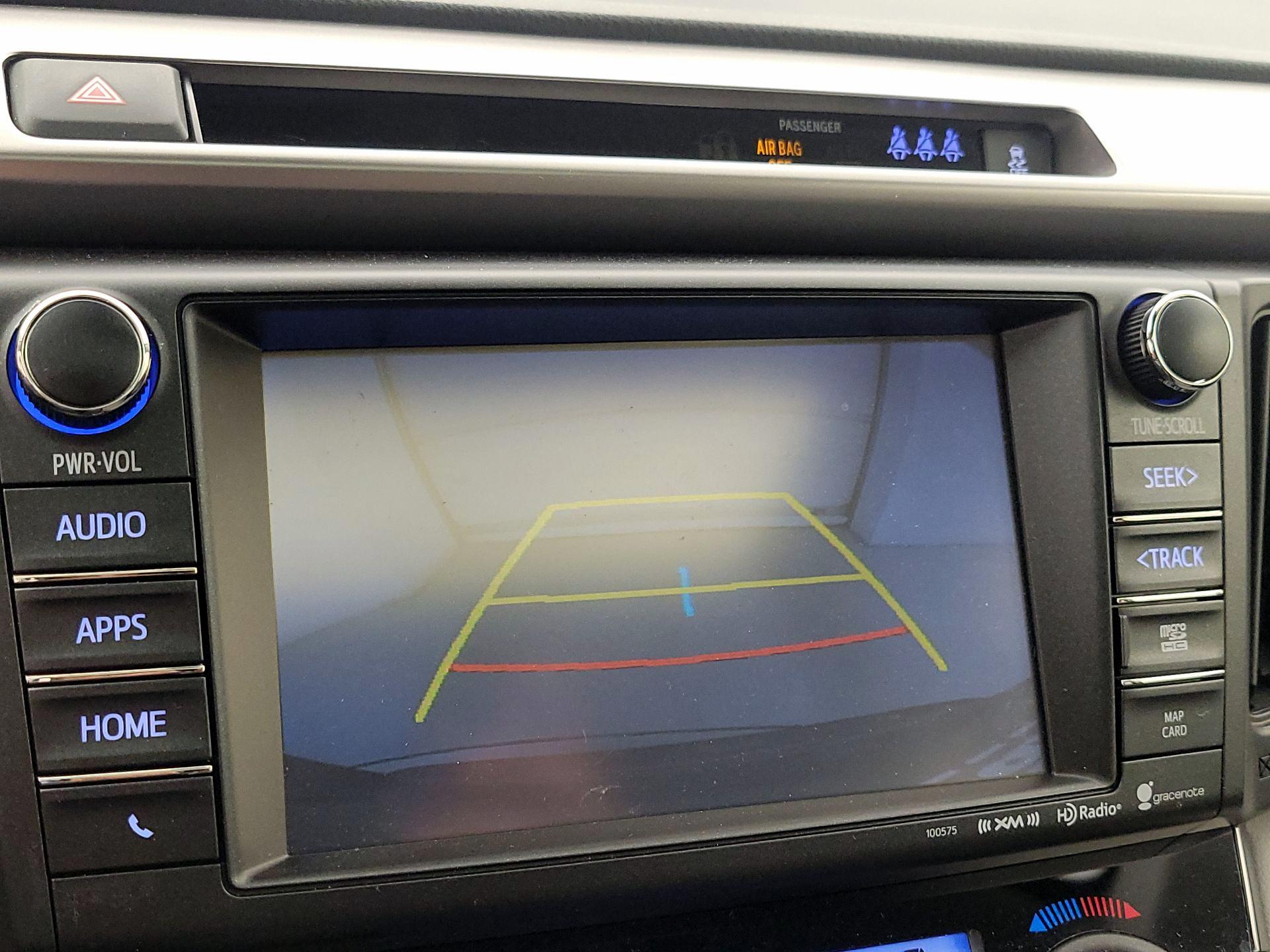 Thumbnail: 2017 Toyota RAV4 - 15