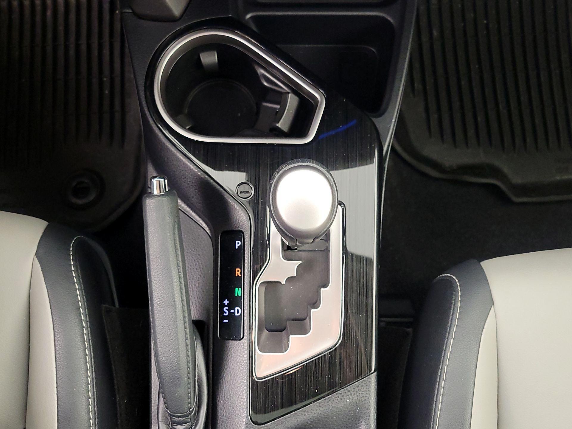 Thumbnail: 2017 Toyota RAV4 - 18