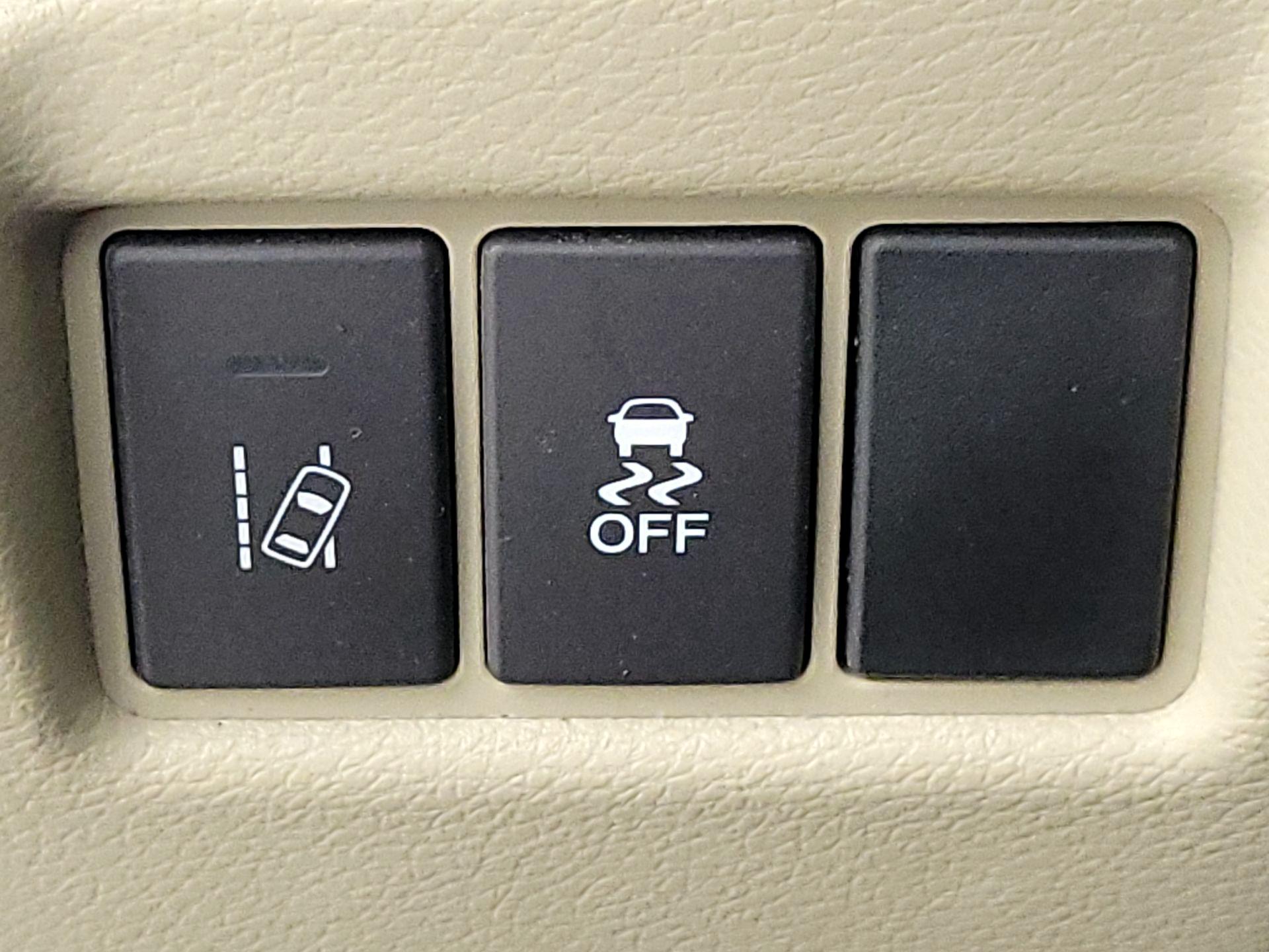 Thumbnail: 2016 Acura MDX - 13