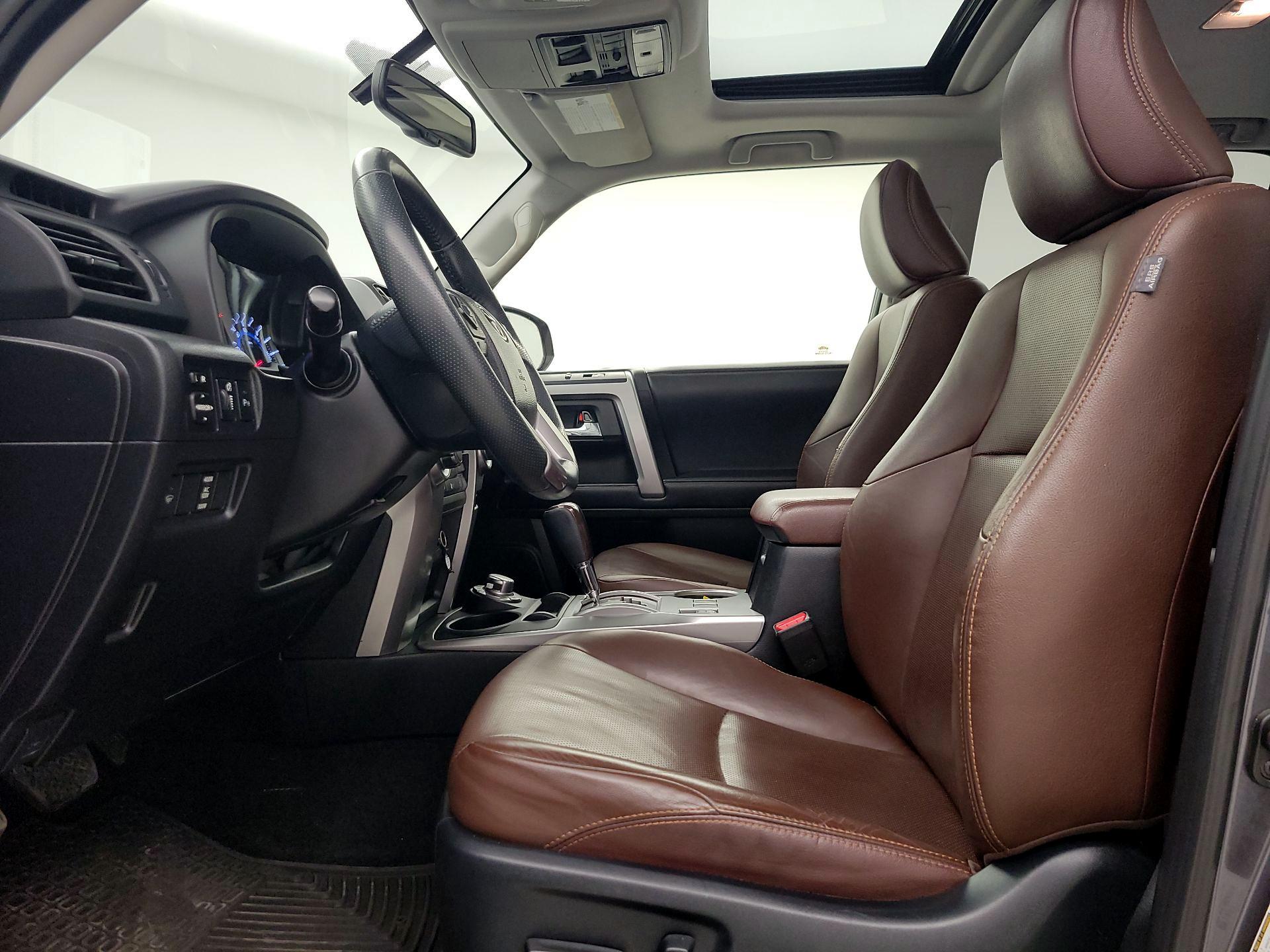 Thumbnail: 2016 Toyota 4Runner - 11