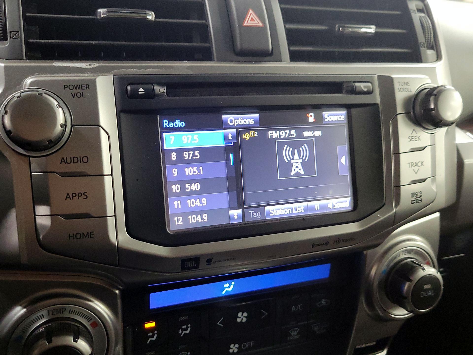 Thumbnail: 2016 Toyota 4Runner - 15