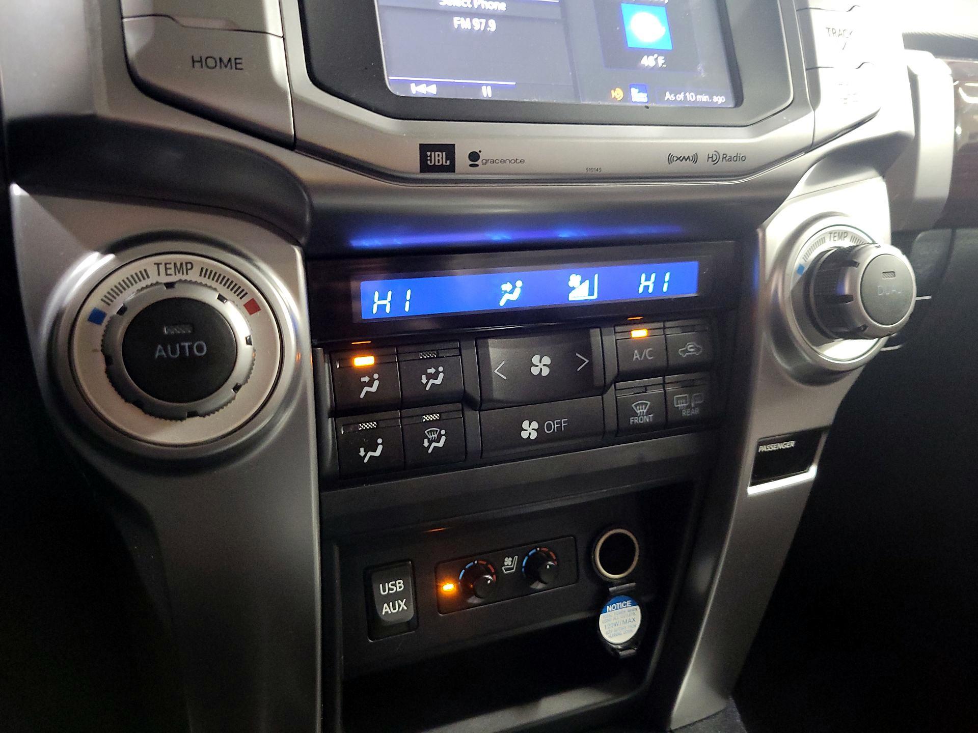 Thumbnail: 2016 Toyota 4Runner - 16