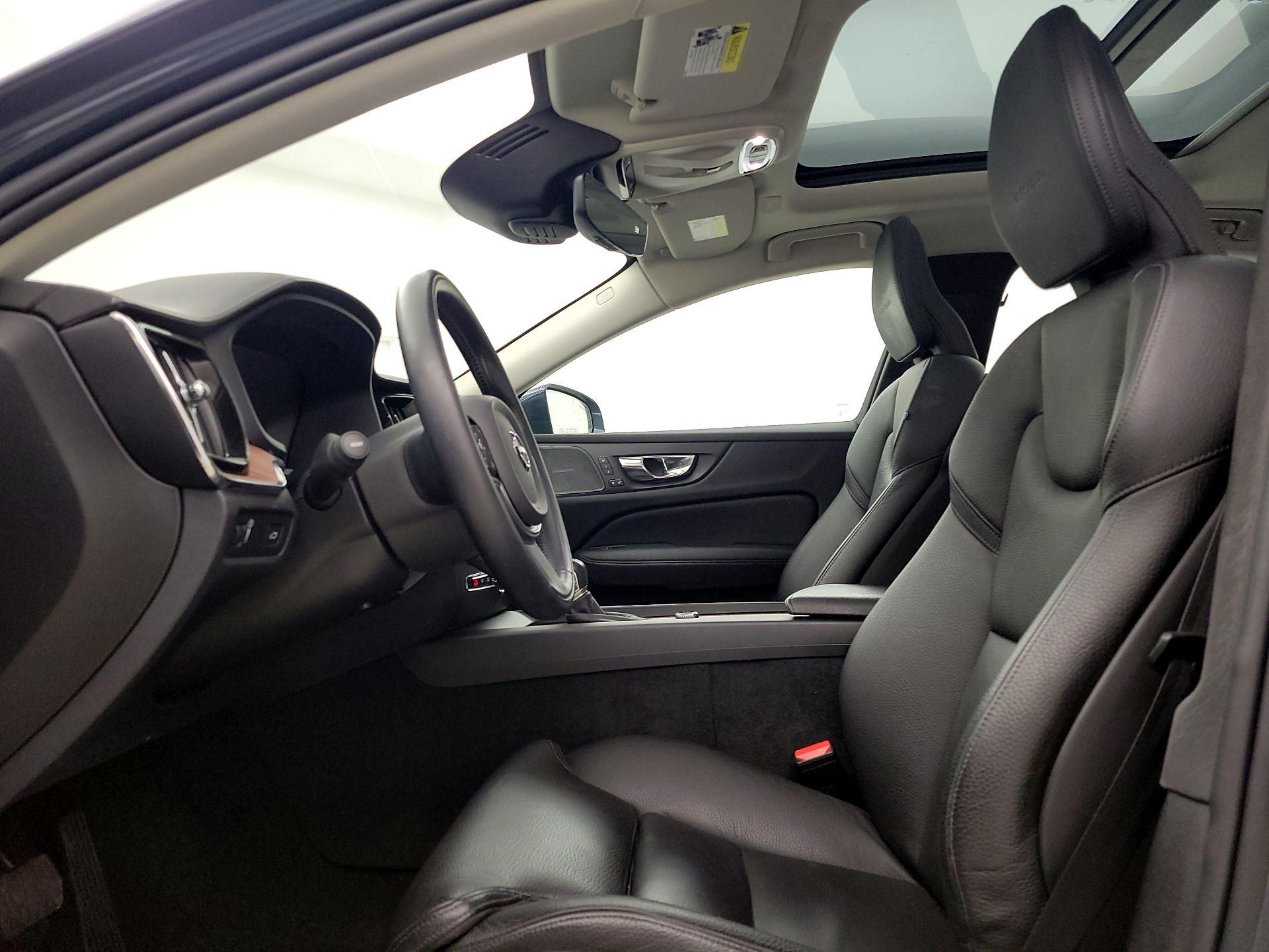 Thumbnail: 2019 Volvo S60 - 11