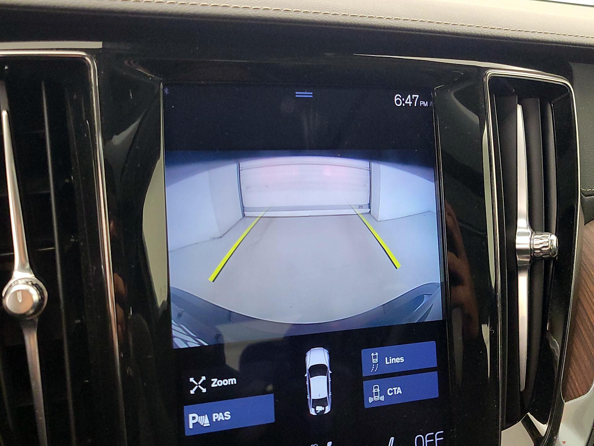 Thumbnail: 2019 Volvo S60 - 15