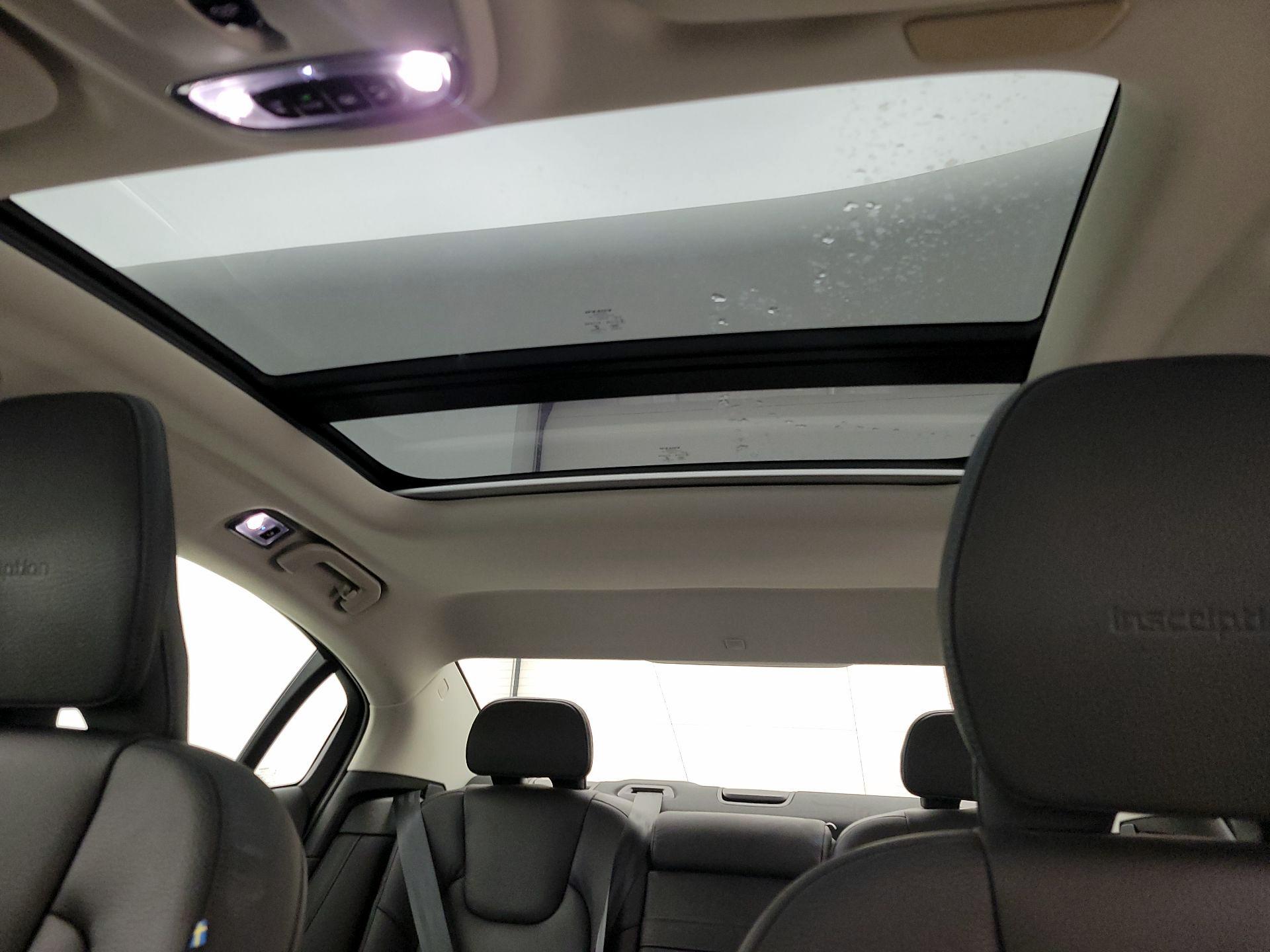 Thumbnail: 2019 Volvo S60 - 20