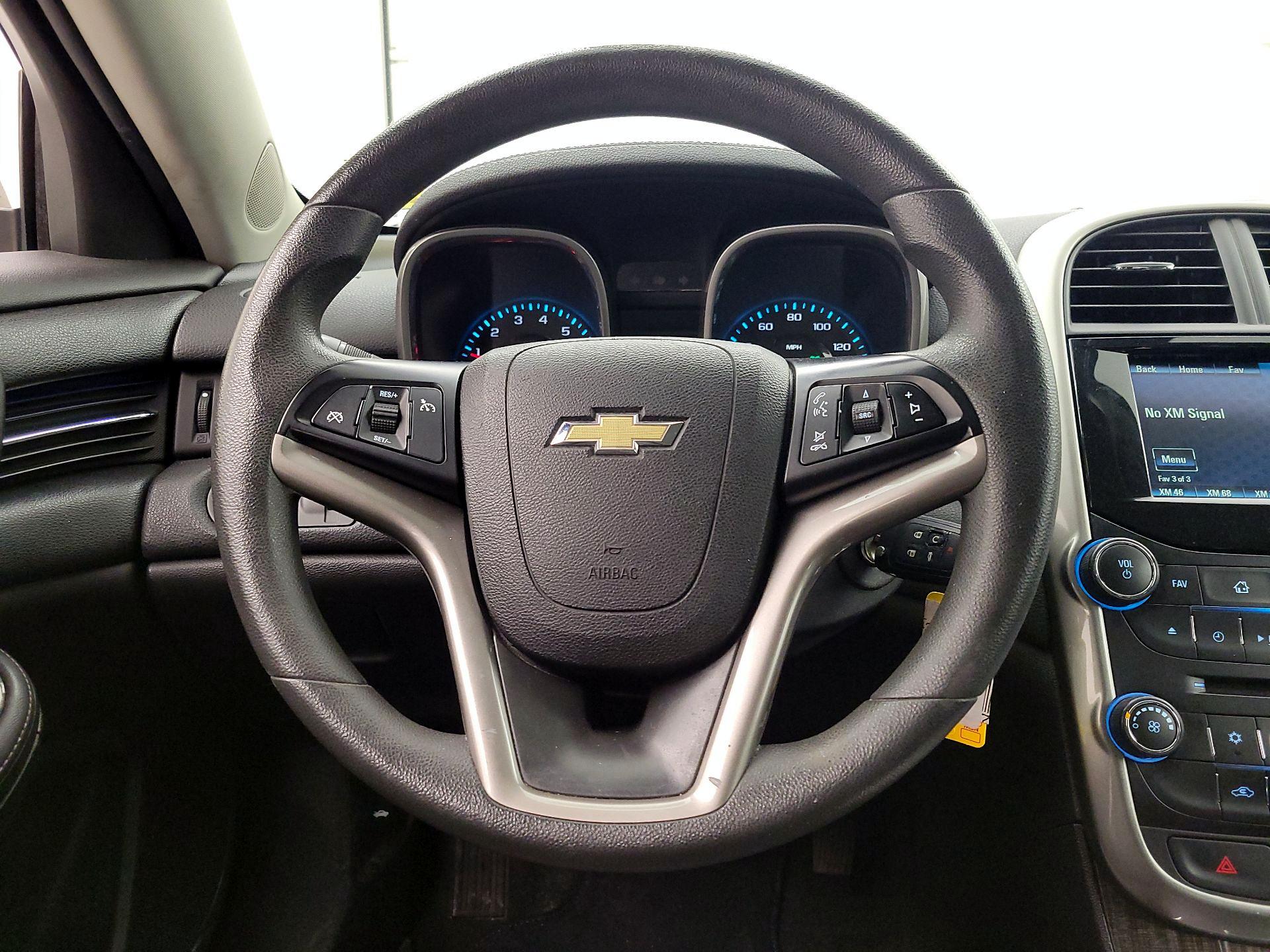 Thumbnail: 2014 Chevrolet Malibu - 10