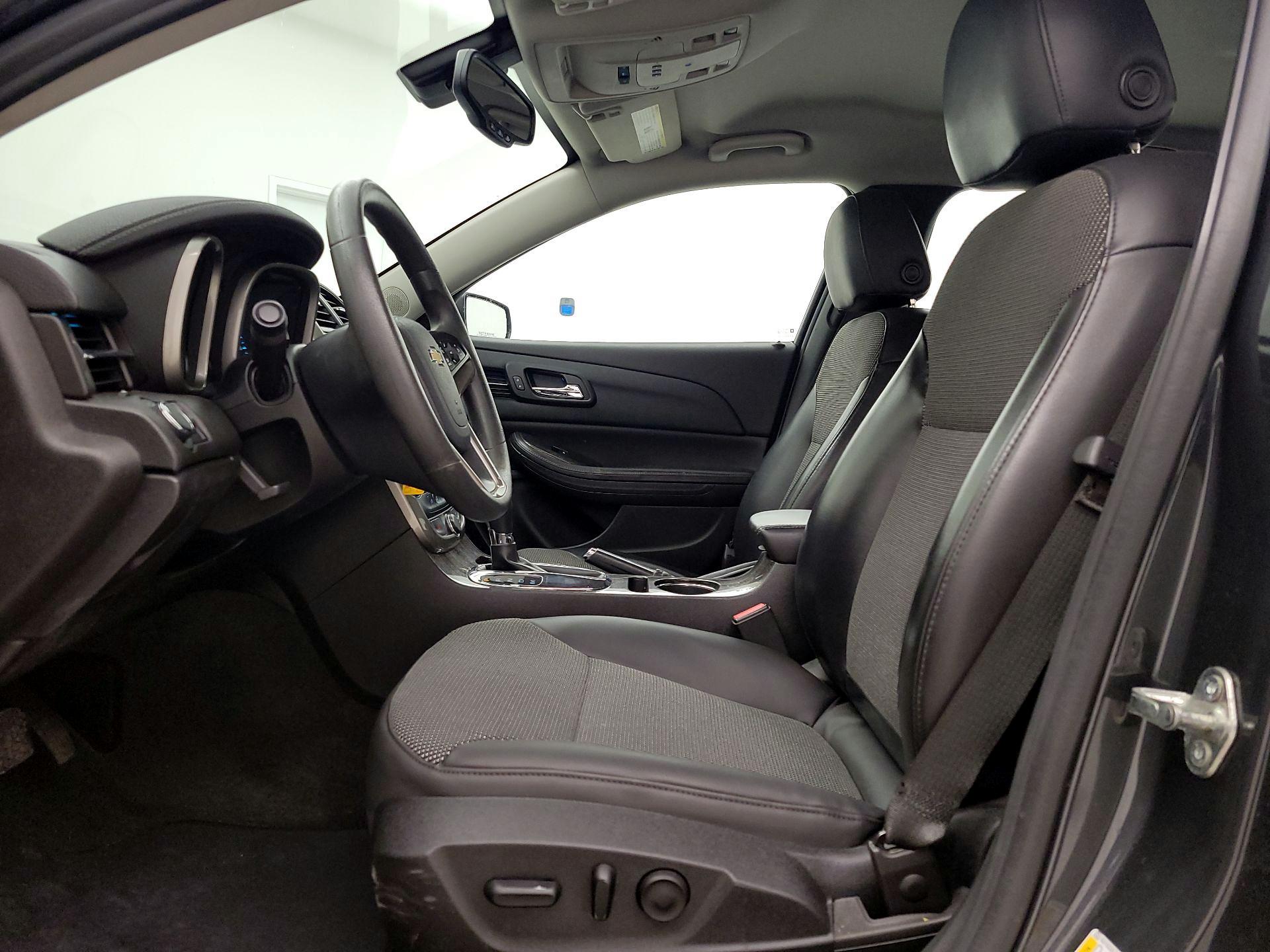 Thumbnail: 2014 Chevrolet Malibu - 11