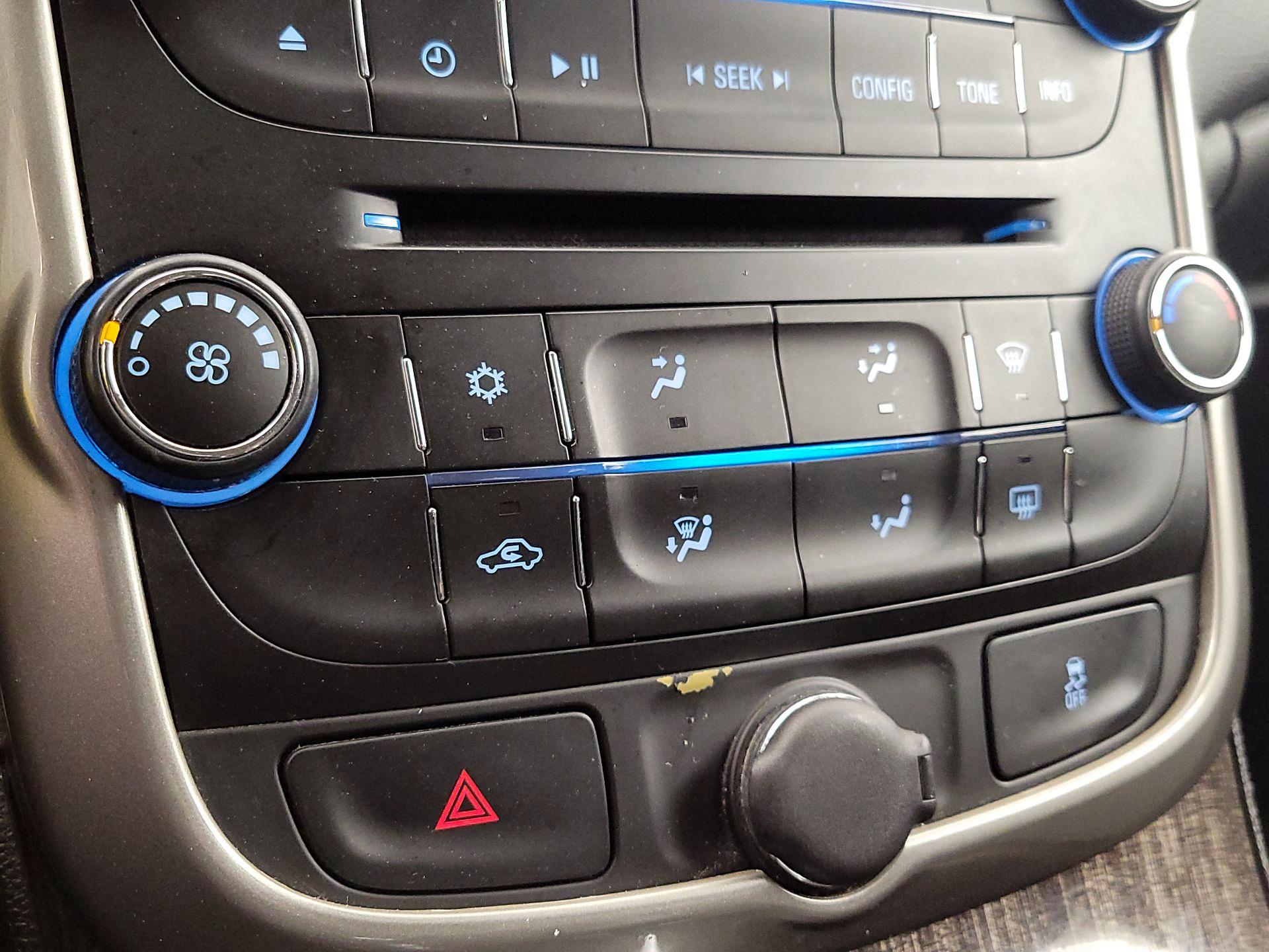 Thumbnail: 2014 Chevrolet Malibu - 16