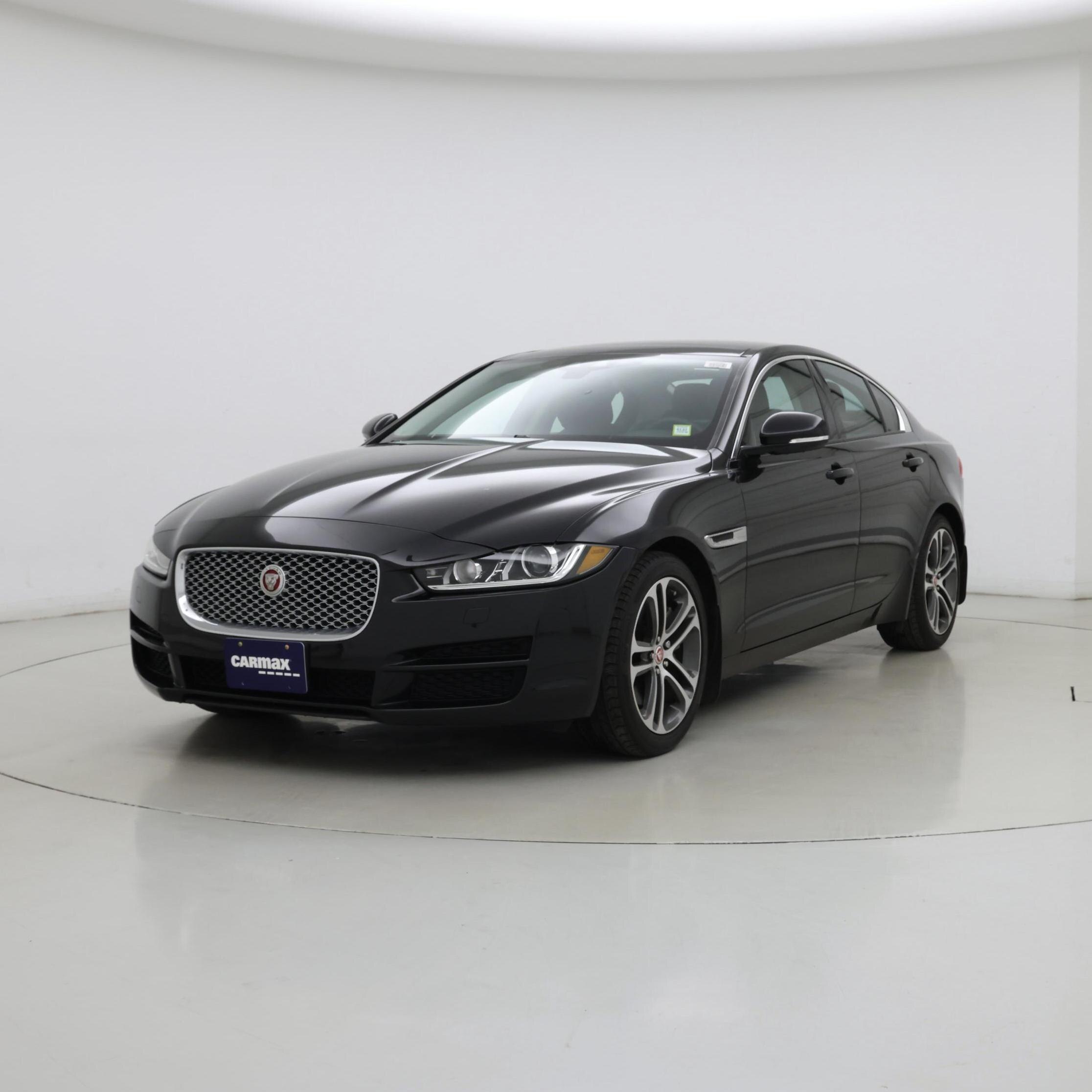 Thumbnail: 2017 Jaguar XE - 4