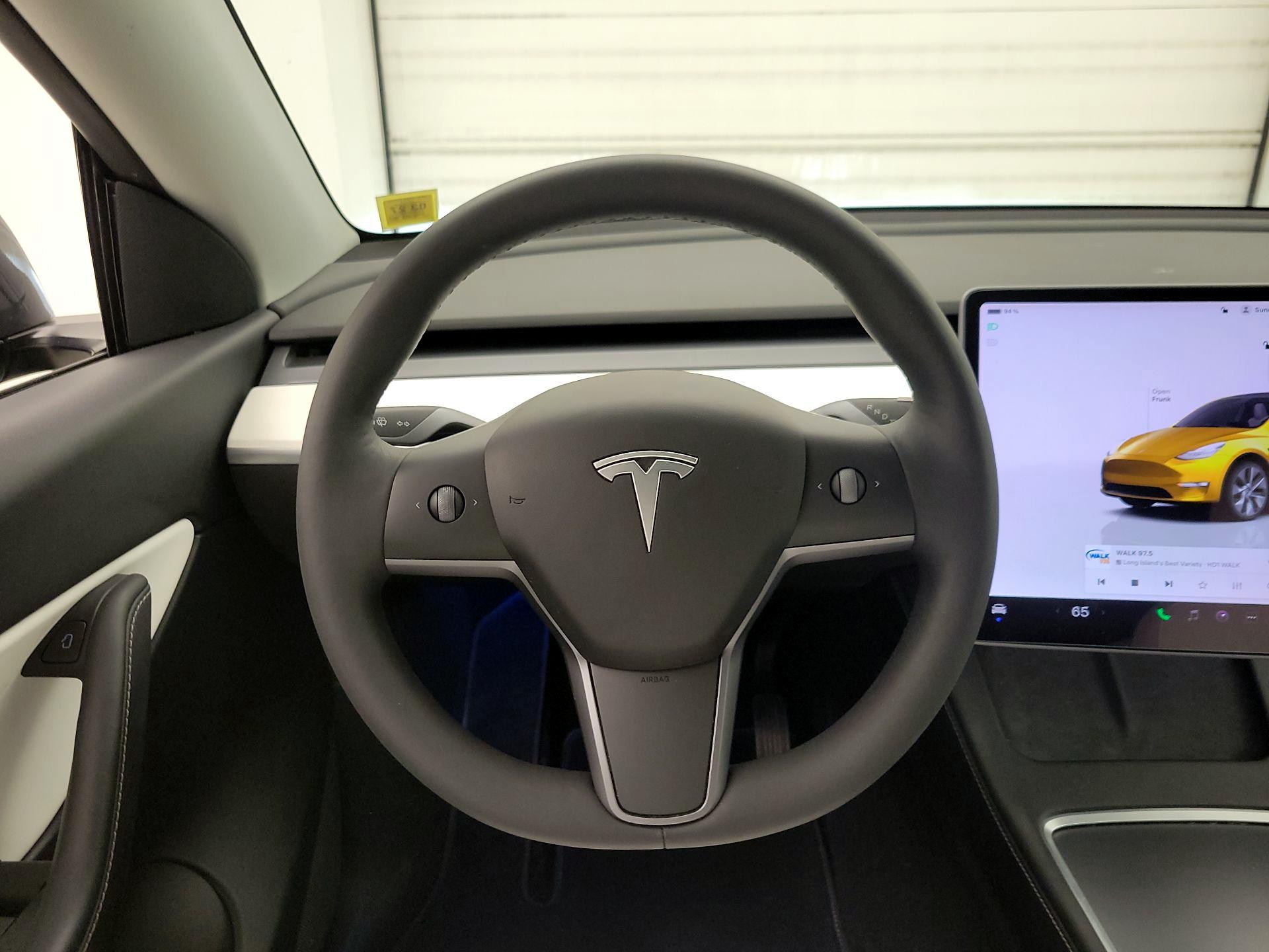 Thumbnail: 2022 Tesla Model Y - 10