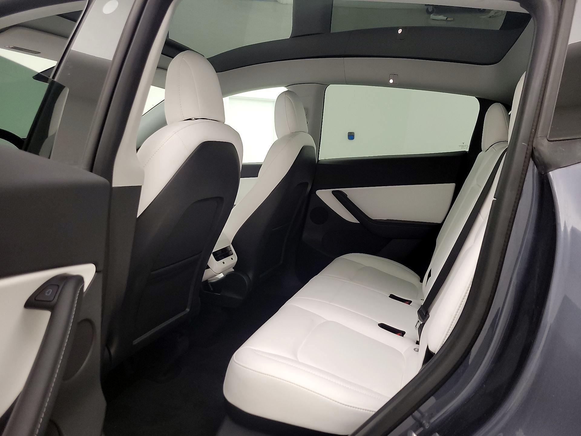 Thumbnail: 2022 Tesla Model Y - 20