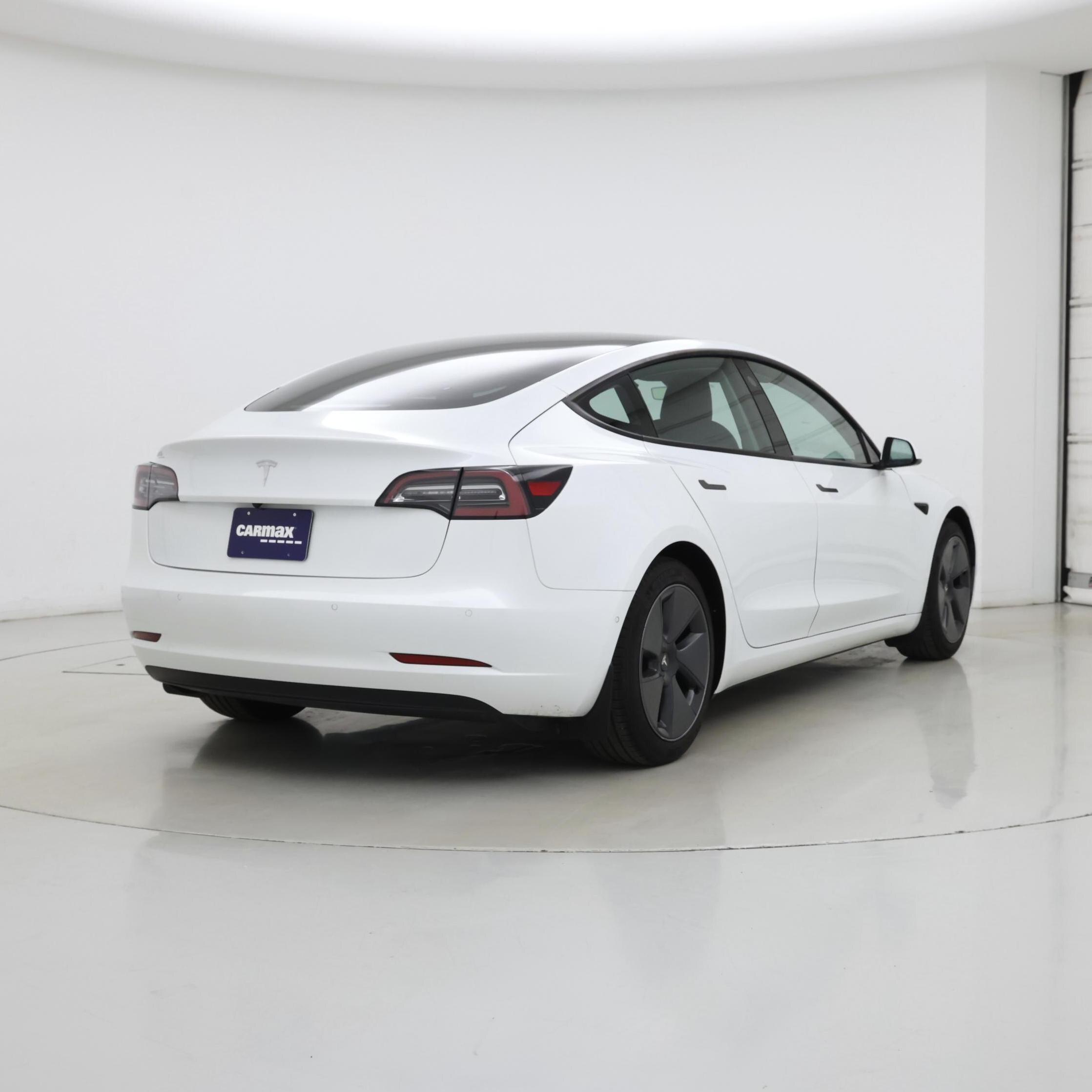 Thumbnail: 2021 Tesla Model 3 - 8