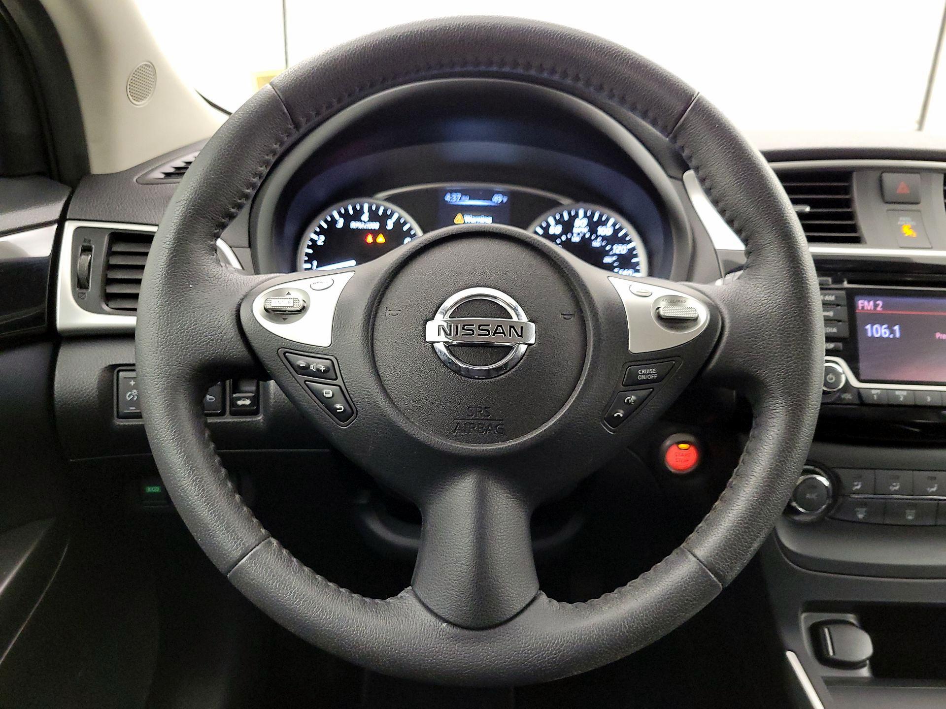 Thumbnail: 2017 Nissan Sentra - 10