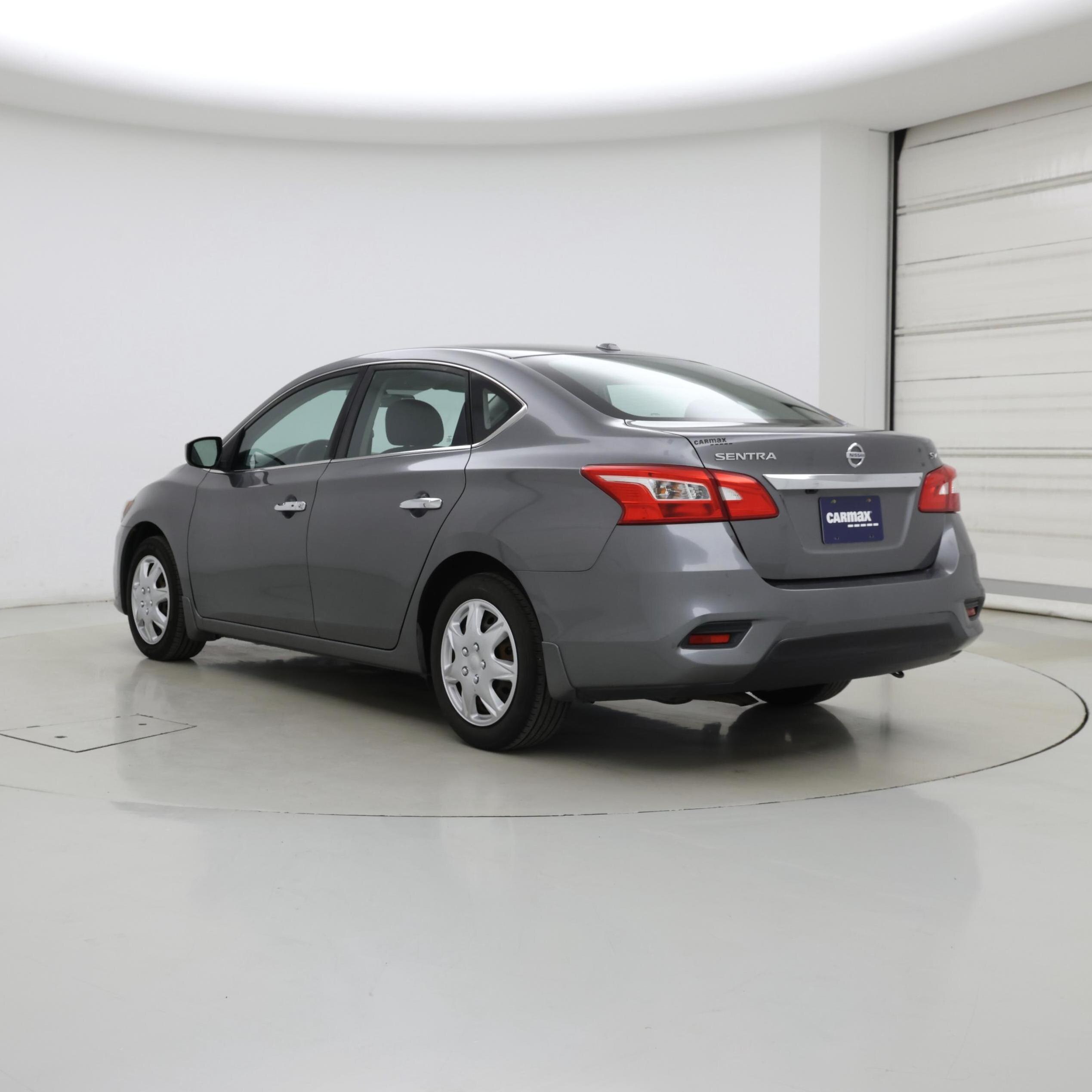 Thumbnail: 2017 Nissan Sentra - 2