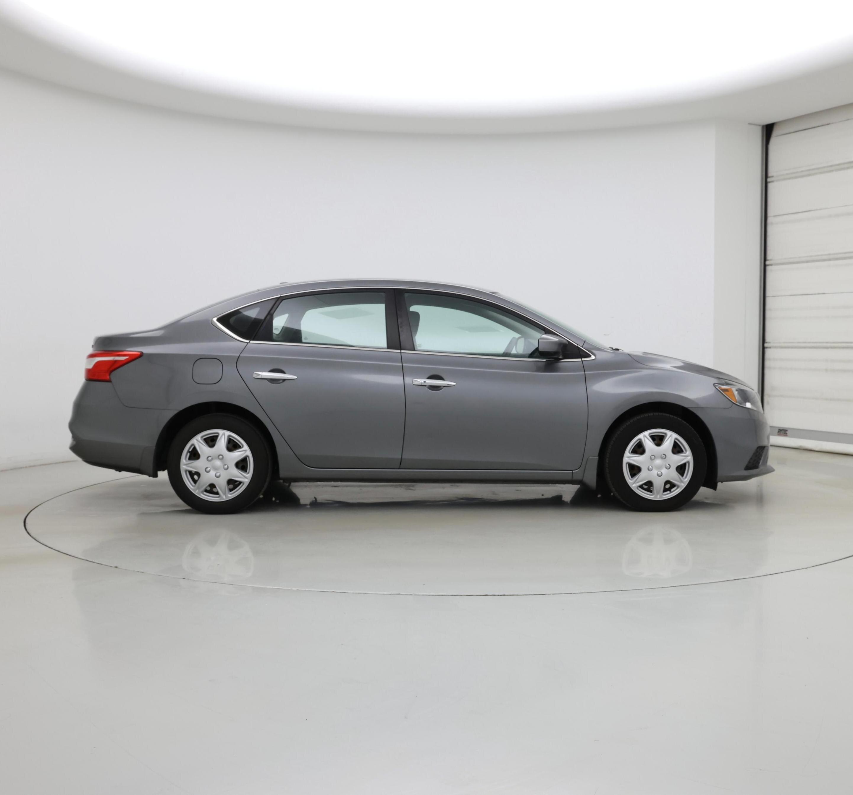 Thumbnail: 2017 Nissan Sentra - 7