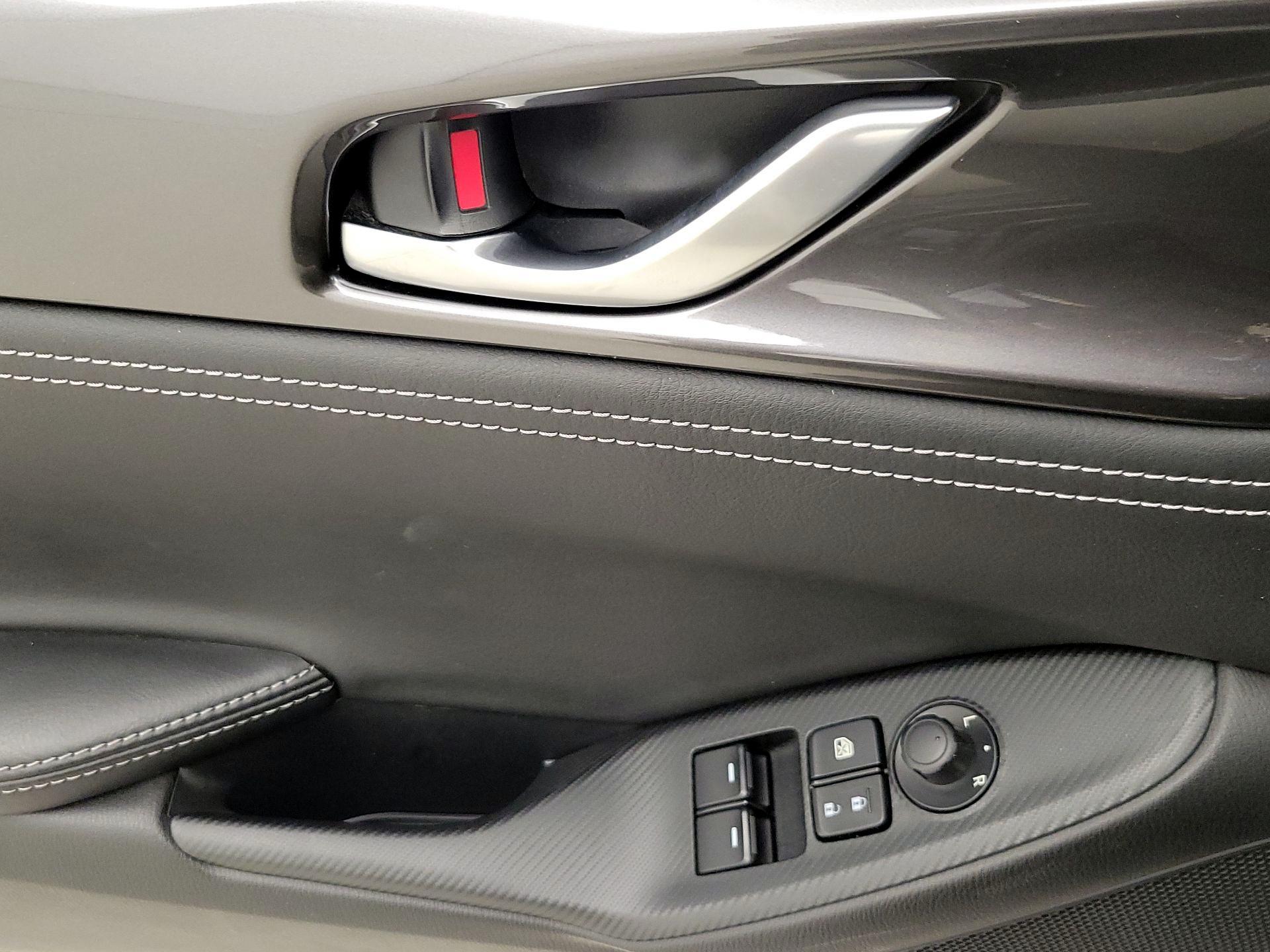 Thumbnail: 2020 Mazda MX-5 Miata - 11