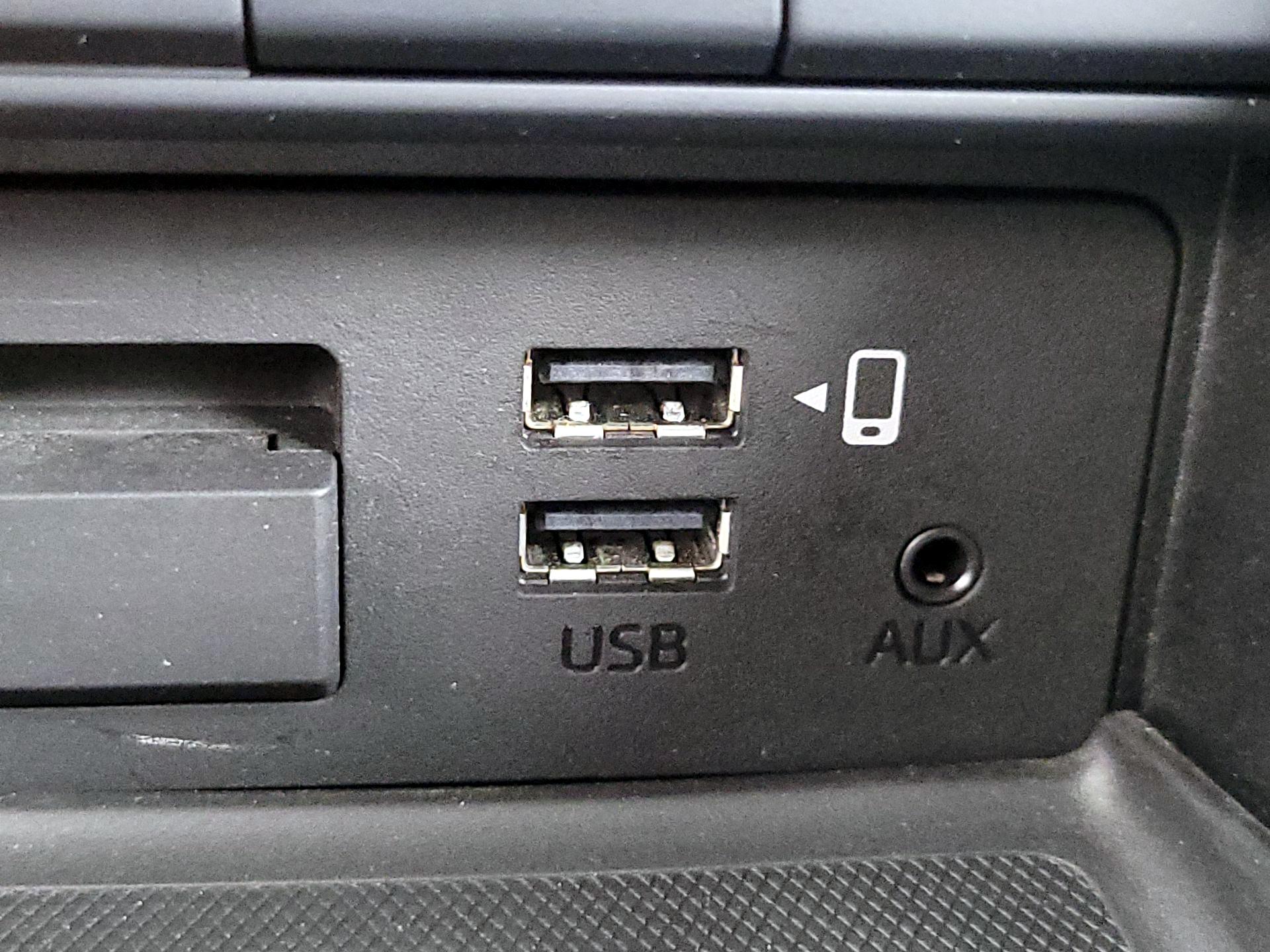 Thumbnail: 2020 Mazda MX-5 Miata - 17