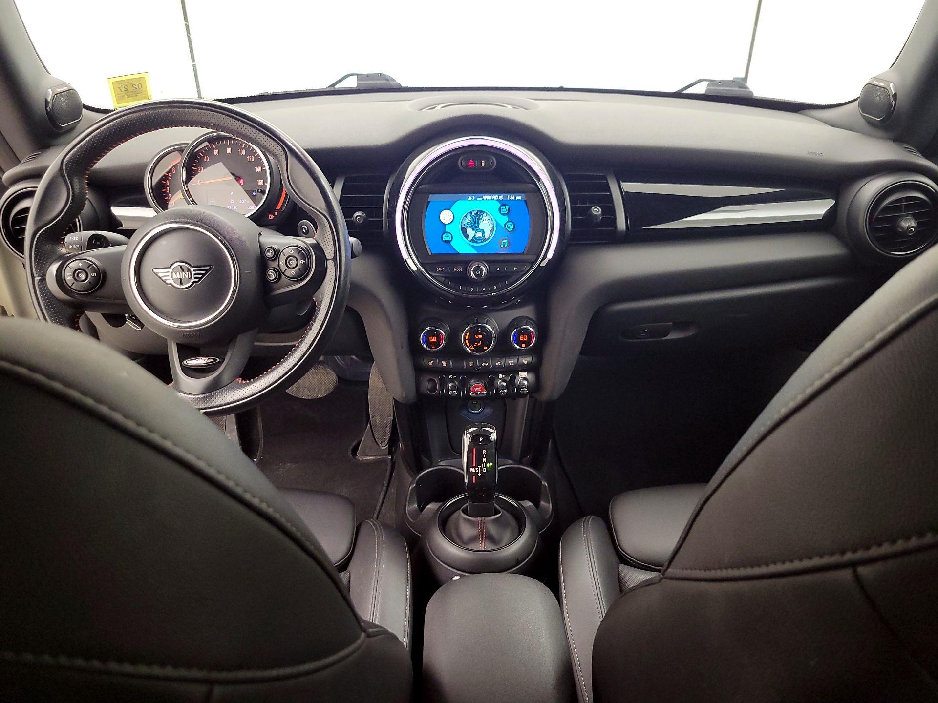 Thumbnail: 2020 MINI Cooper - 9