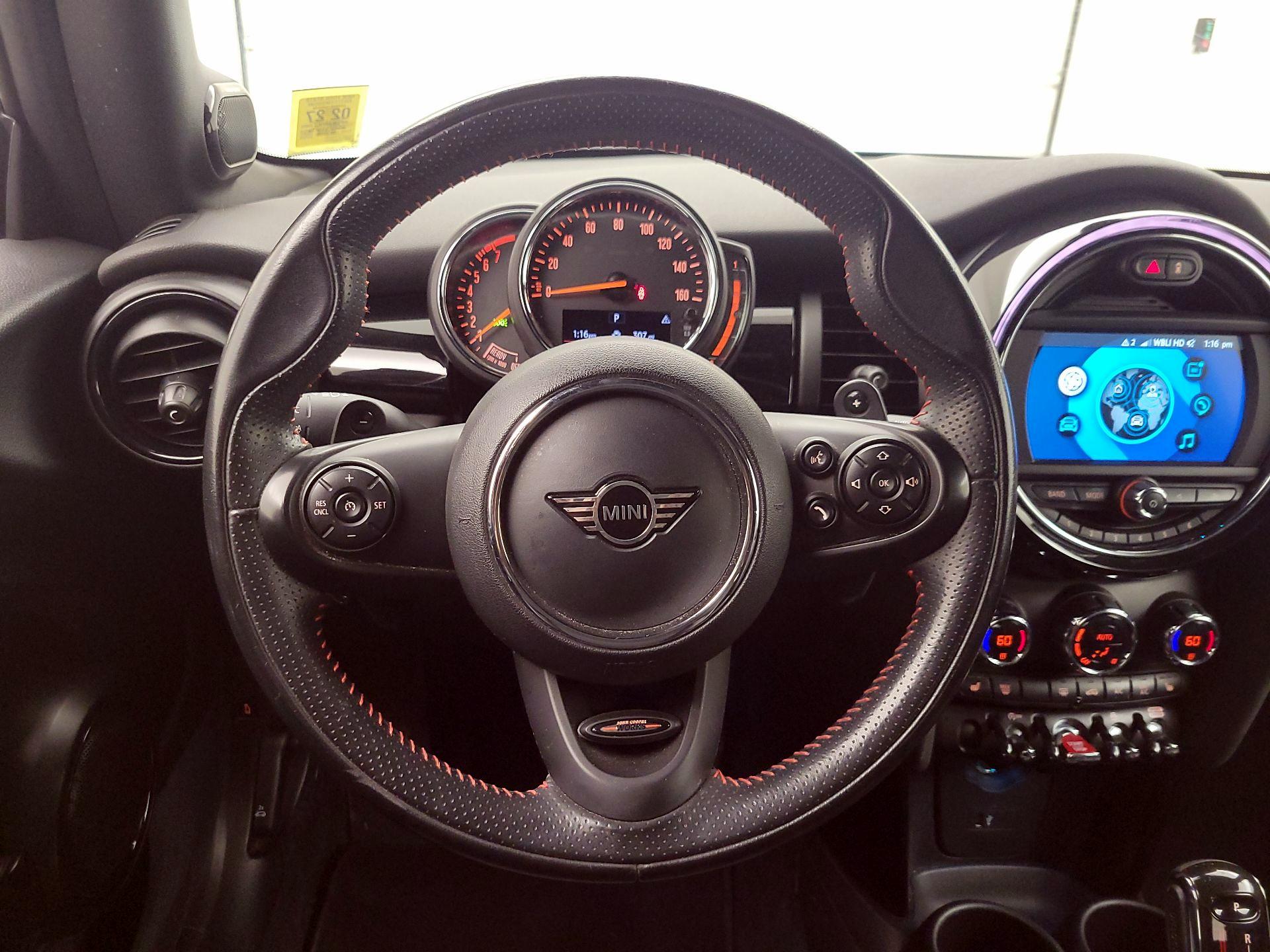 Thumbnail: 2020 MINI Cooper - 10