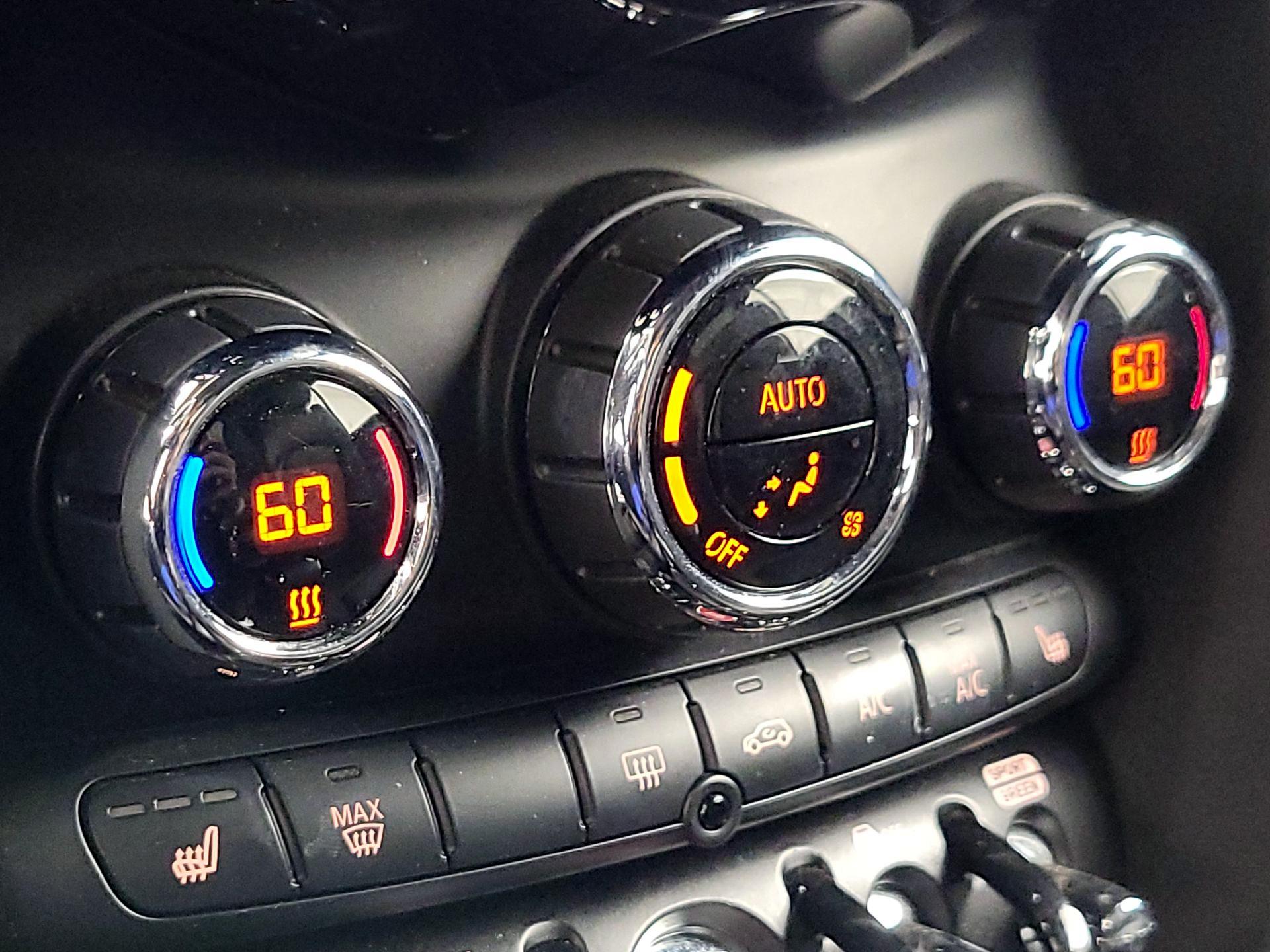 Thumbnail: 2020 MINI Cooper - 16