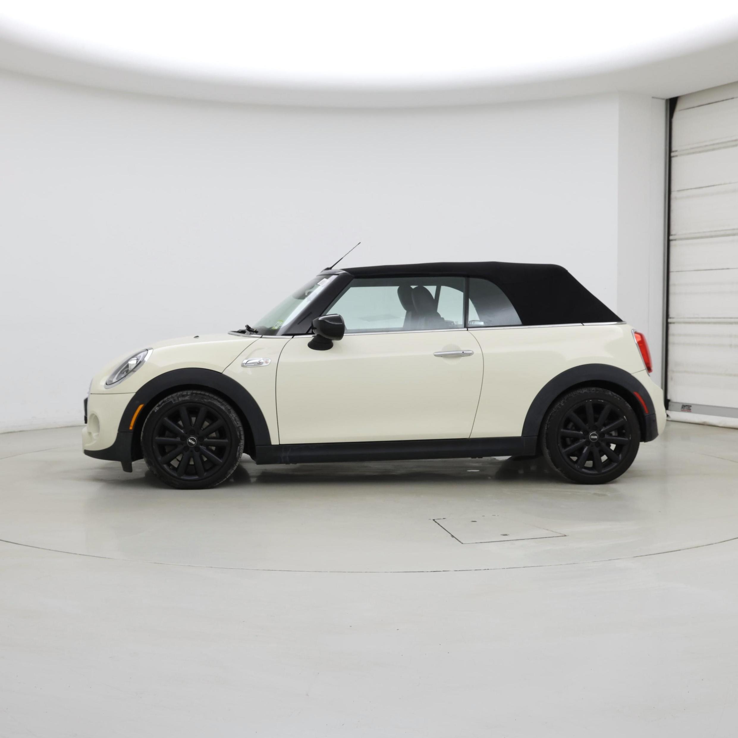 Thumbnail: 2020 MINI Cooper - 3