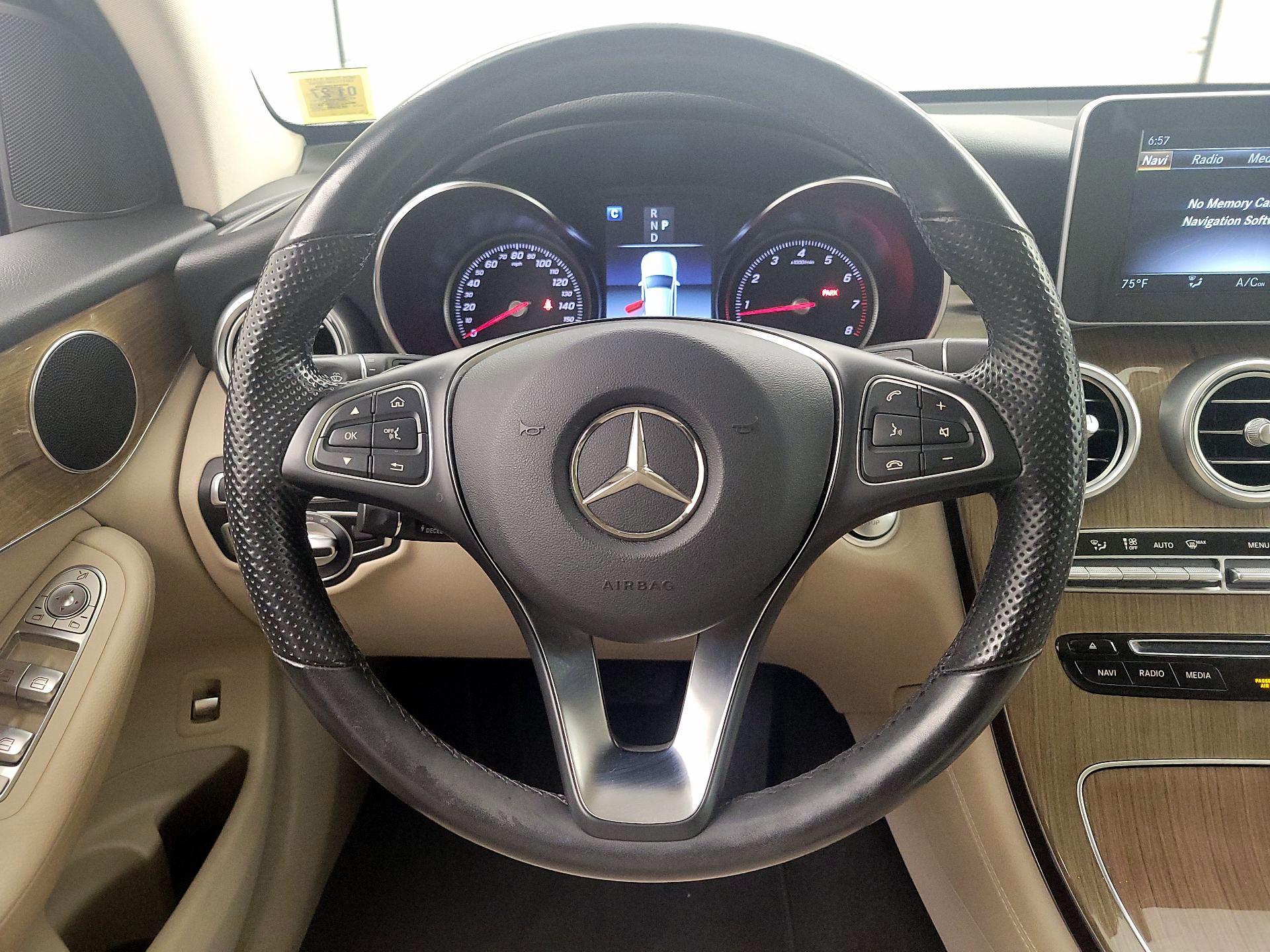 Thumbnail: 2019 Mercedes-Benz GLC - 10