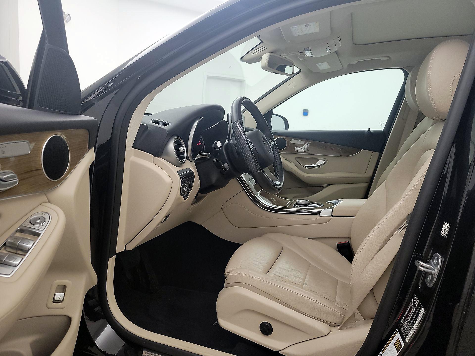 Thumbnail: 2019 Mercedes-Benz GLC - 11