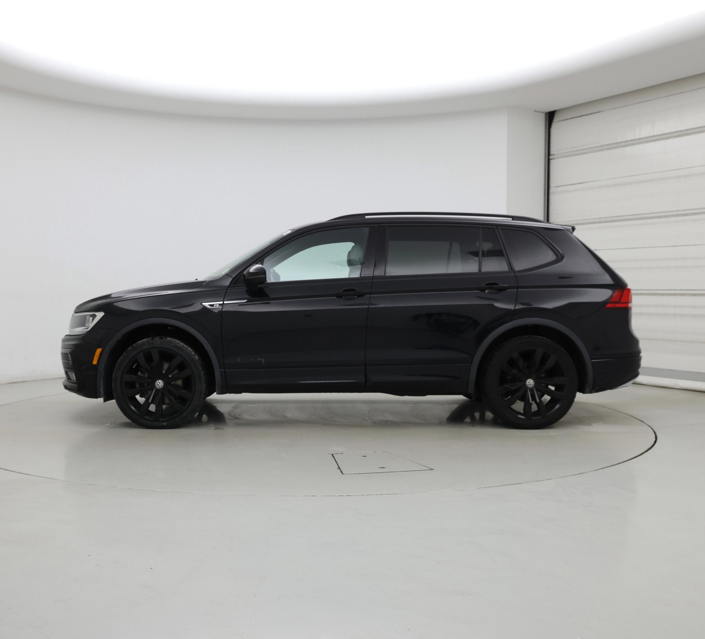 Thumbnail: 2021 Volkswagen Tiguan - 3