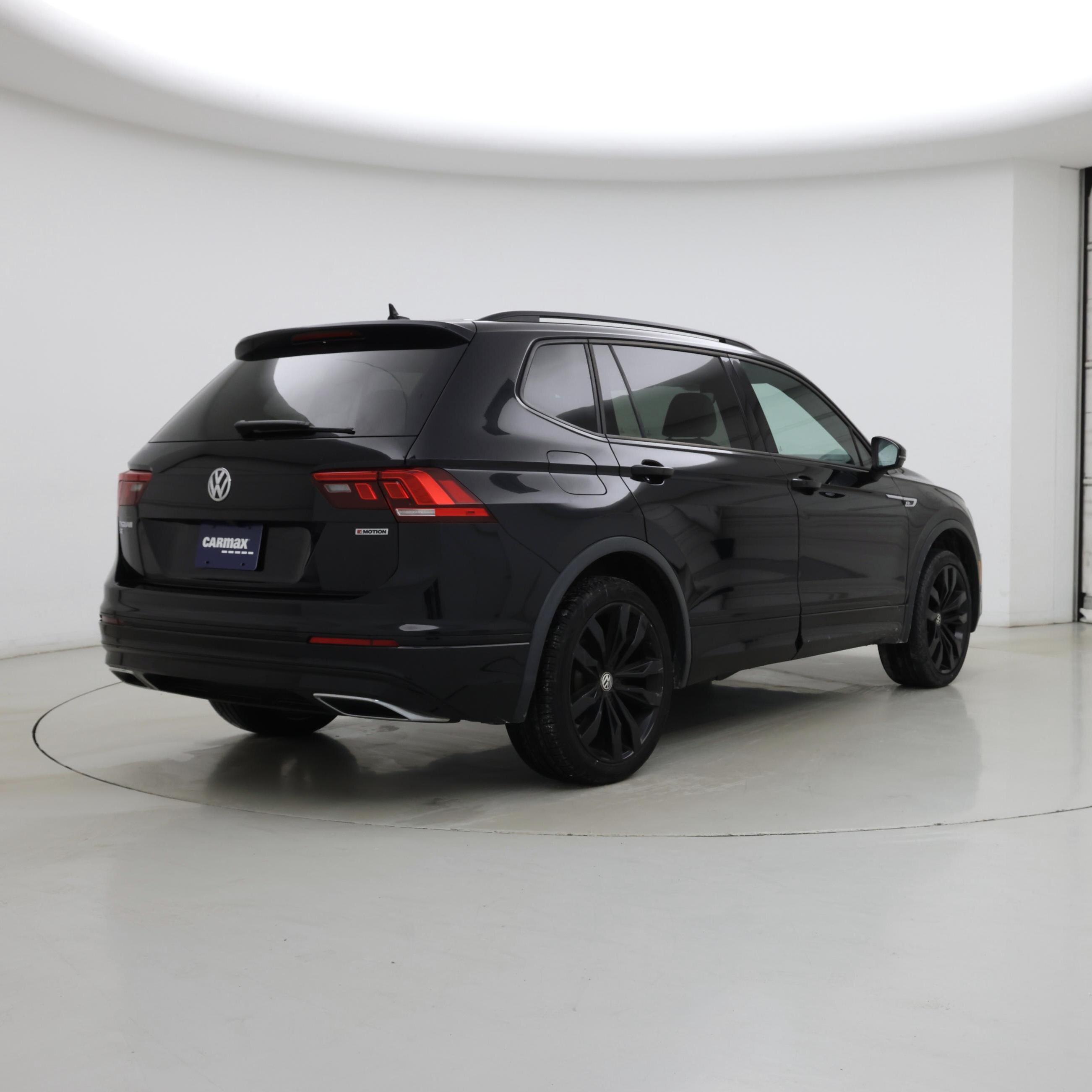 Thumbnail: 2021 Volkswagen Tiguan - 8