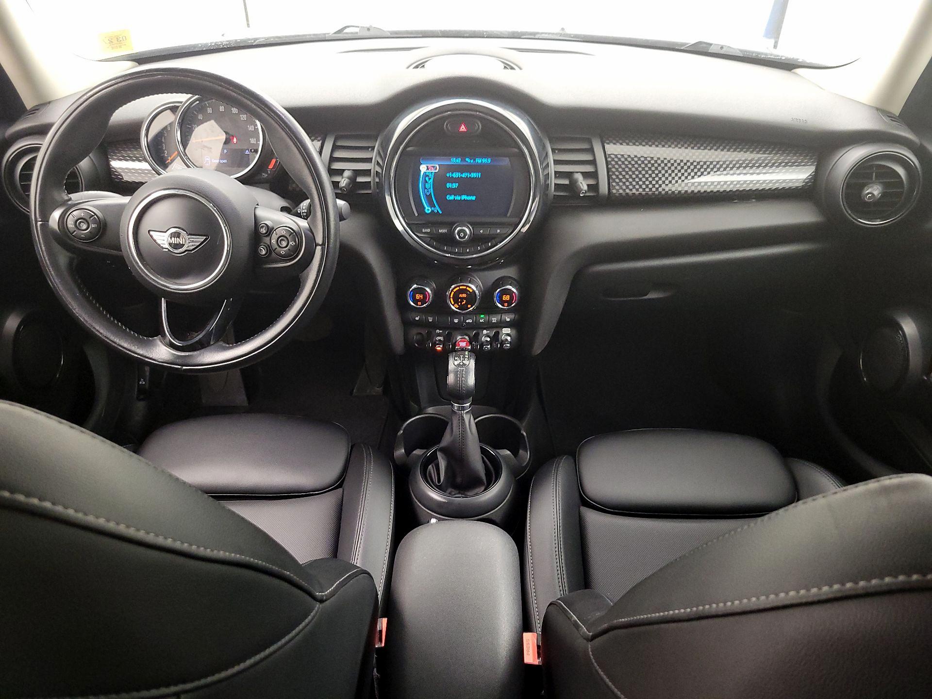 Thumbnail: 2018 MINI Cooper Hardtop - 9