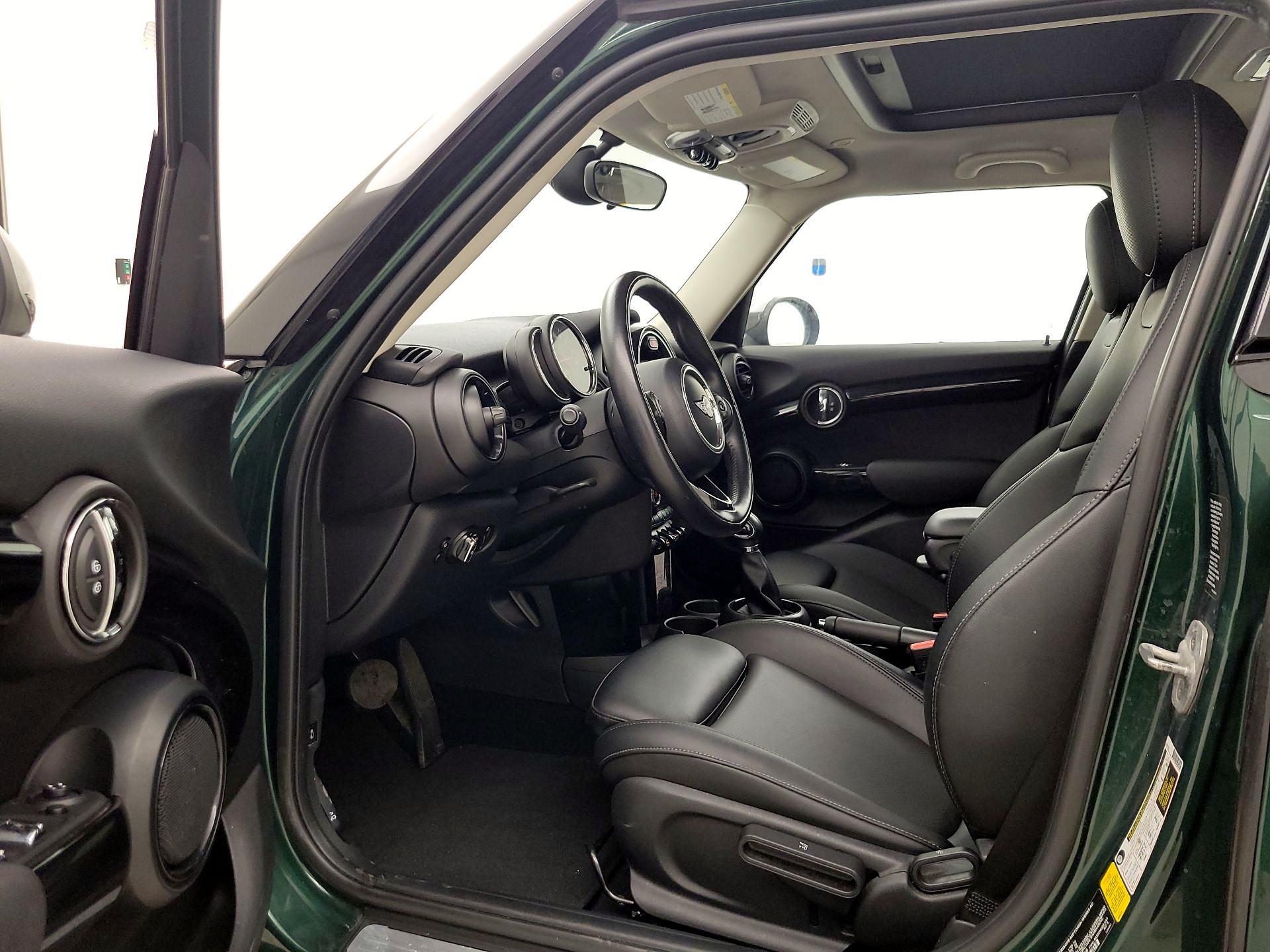 Thumbnail: 2018 MINI Cooper Hardtop - 11