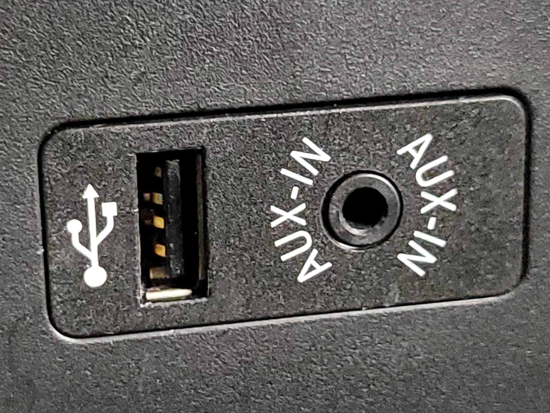 Thumbnail: 2018 MINI Cooper Hardtop - 18