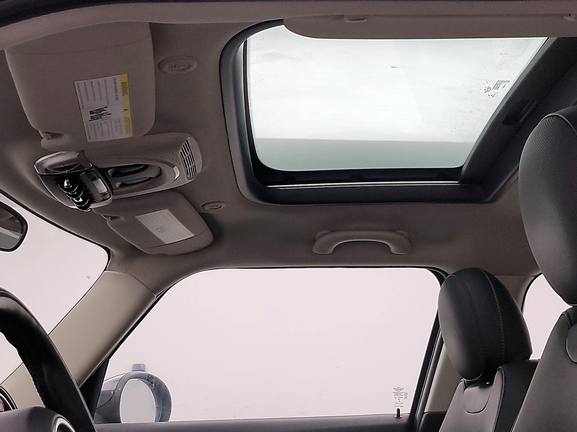 Thumbnail: 2018 MINI Cooper Hardtop - 19