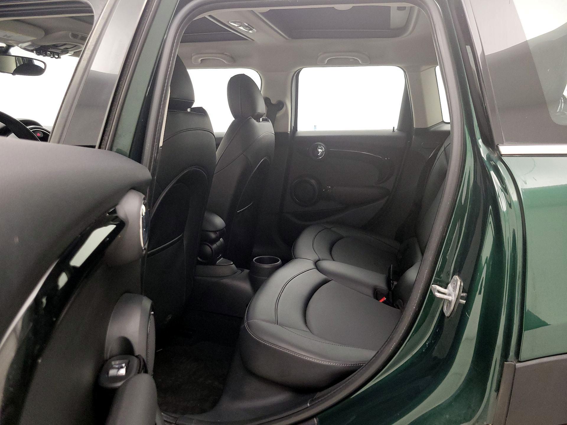 Thumbnail: 2018 MINI Cooper Hardtop - 20