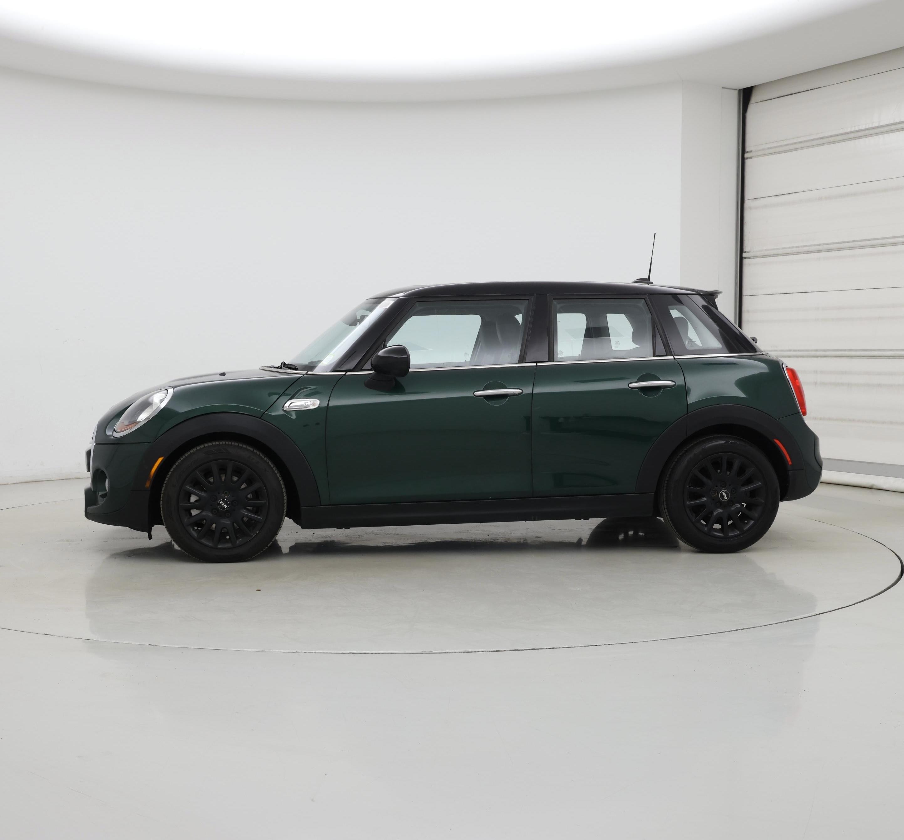 Thumbnail: 2018 MINI Cooper Hardtop - 3