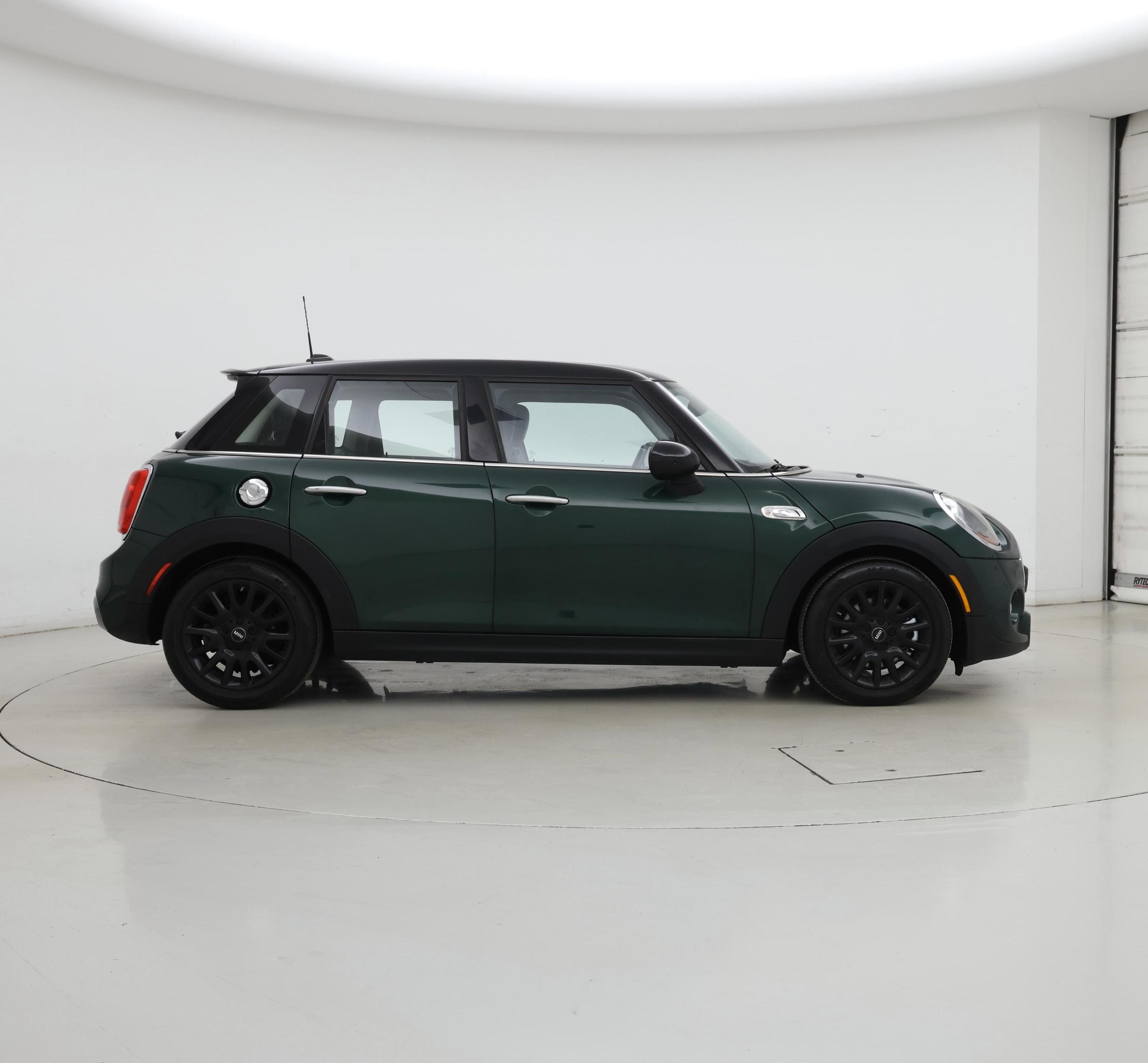 Thumbnail: 2018 MINI Cooper Hardtop - 7