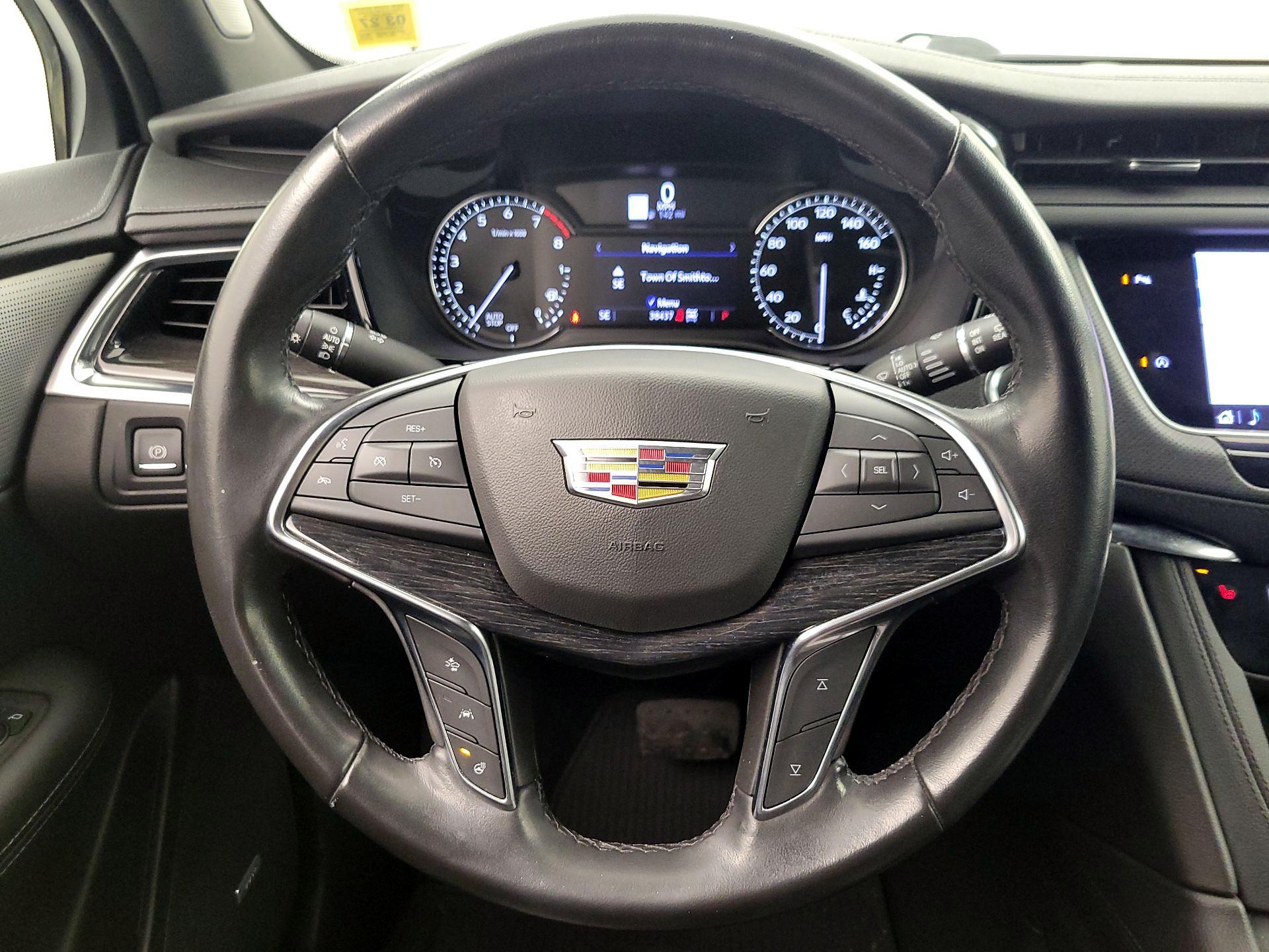 Thumbnail: 2020 Cadillac XT5 - 10