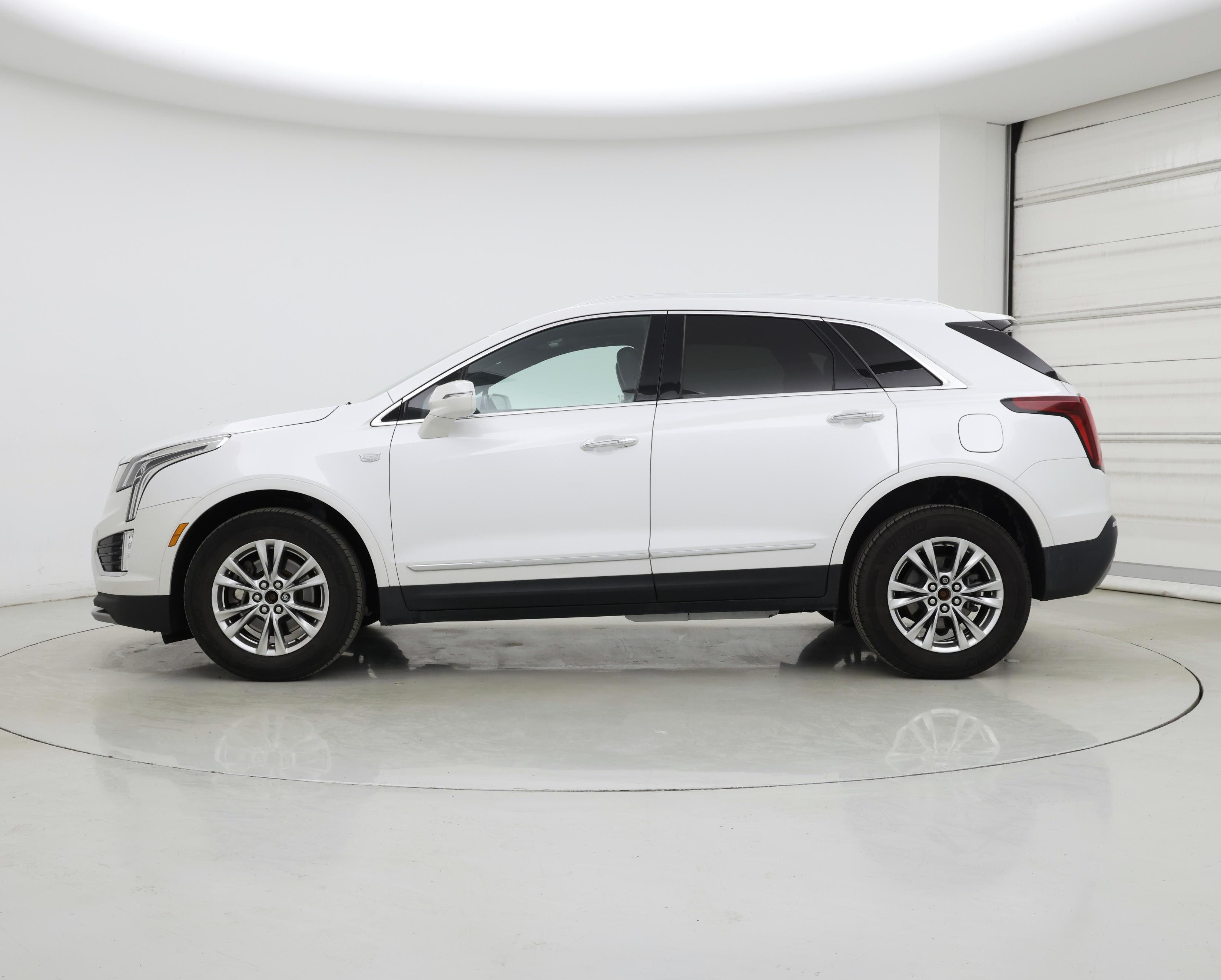 Thumbnail: 2020 Cadillac XT5 - 3