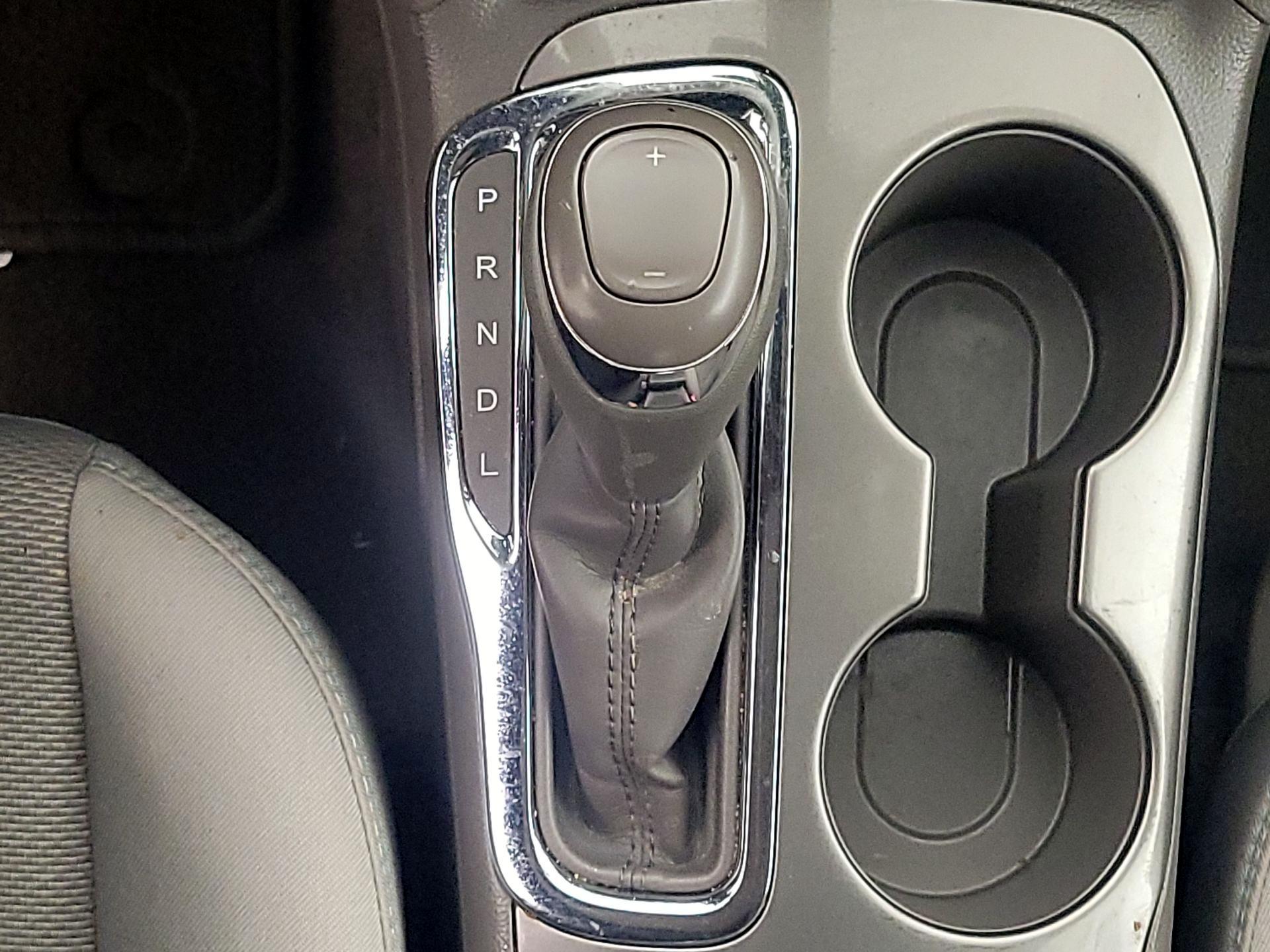 Thumbnail: 2017 Chevrolet Cruze - 17